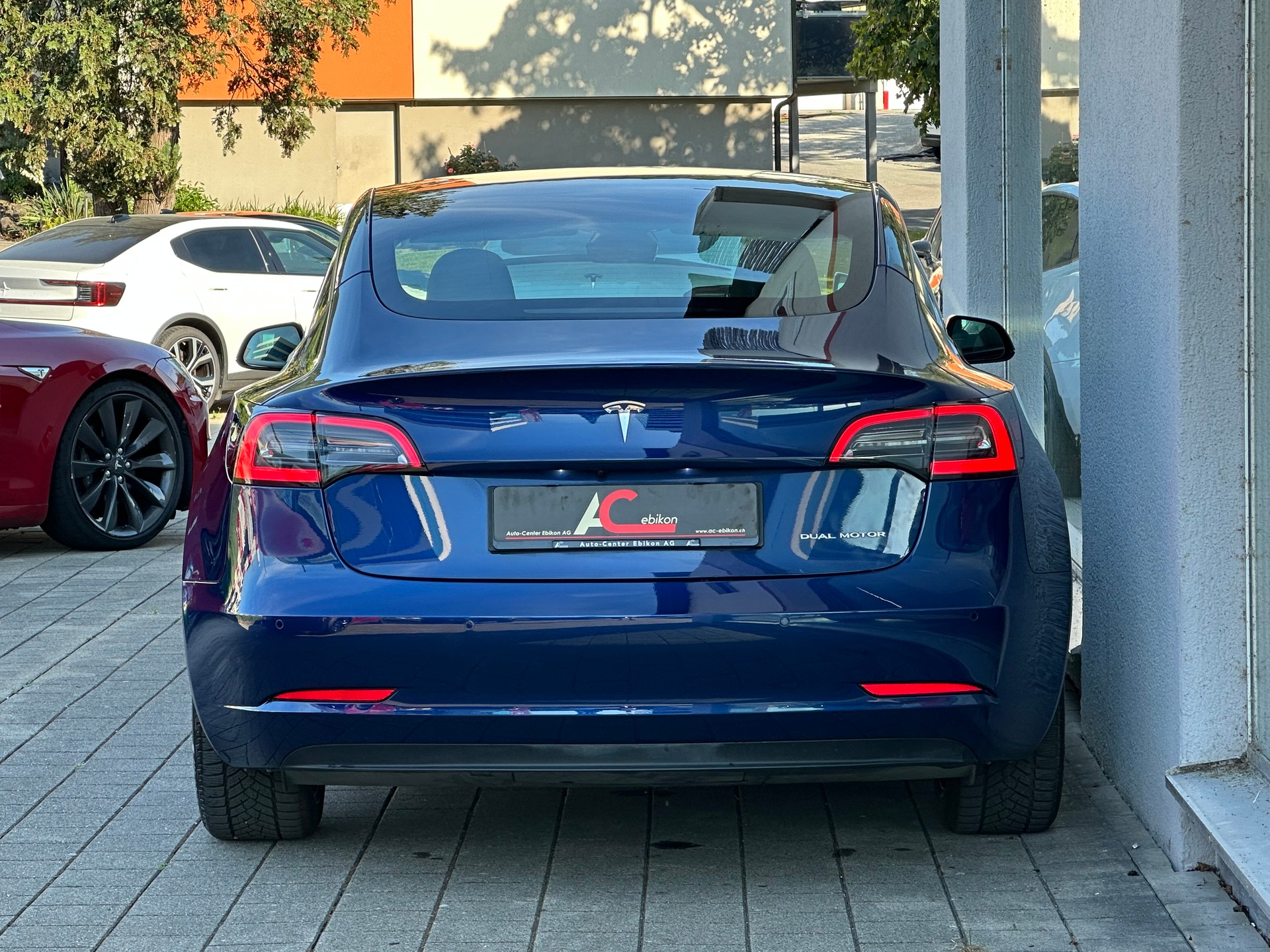 TESLA Model 3 Long Range Dual Motor AWD-image-4