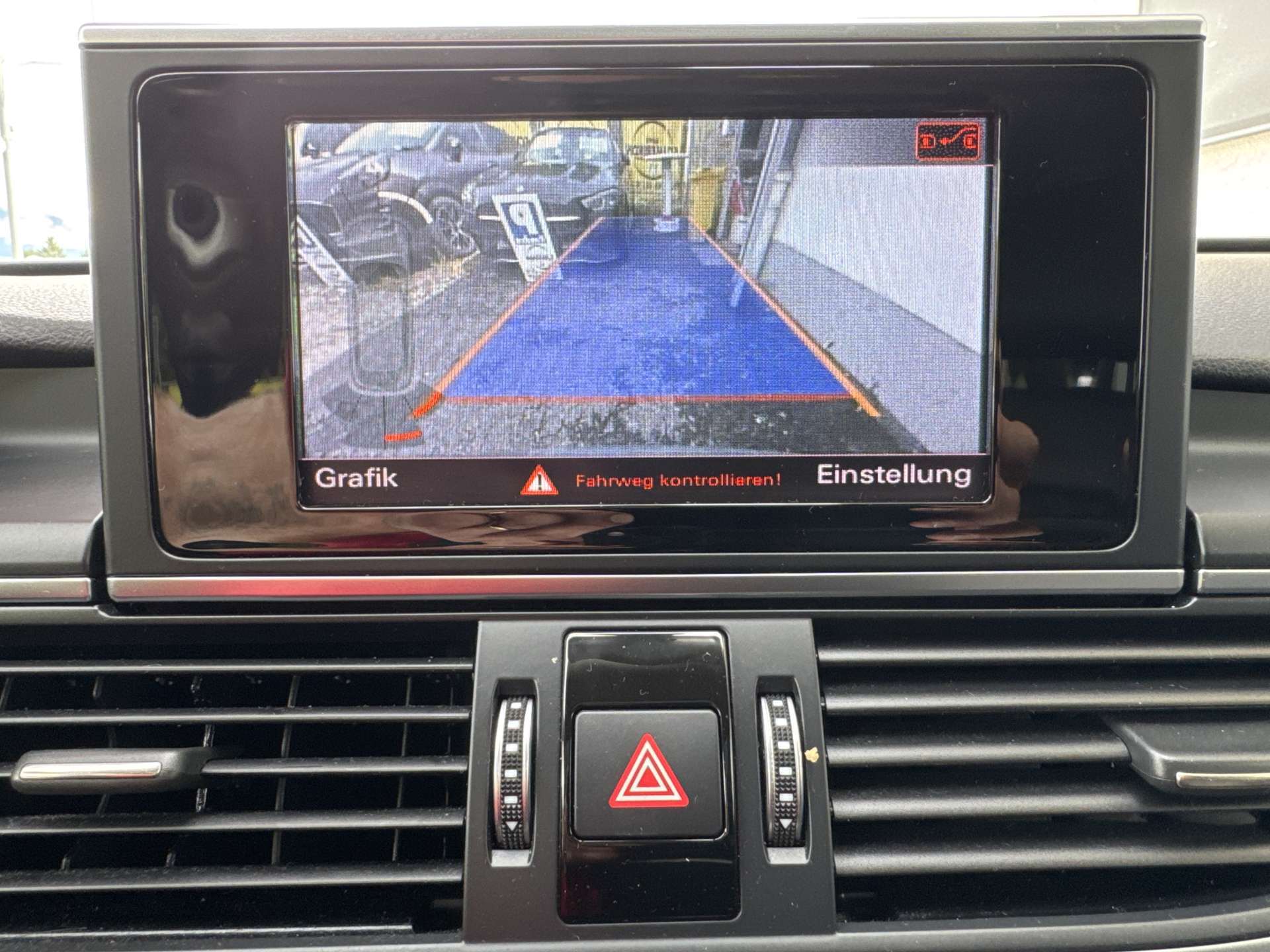 AUDI A6 Avant 2.0 TDi quattro S-Line S-Tronic Automat-image-10