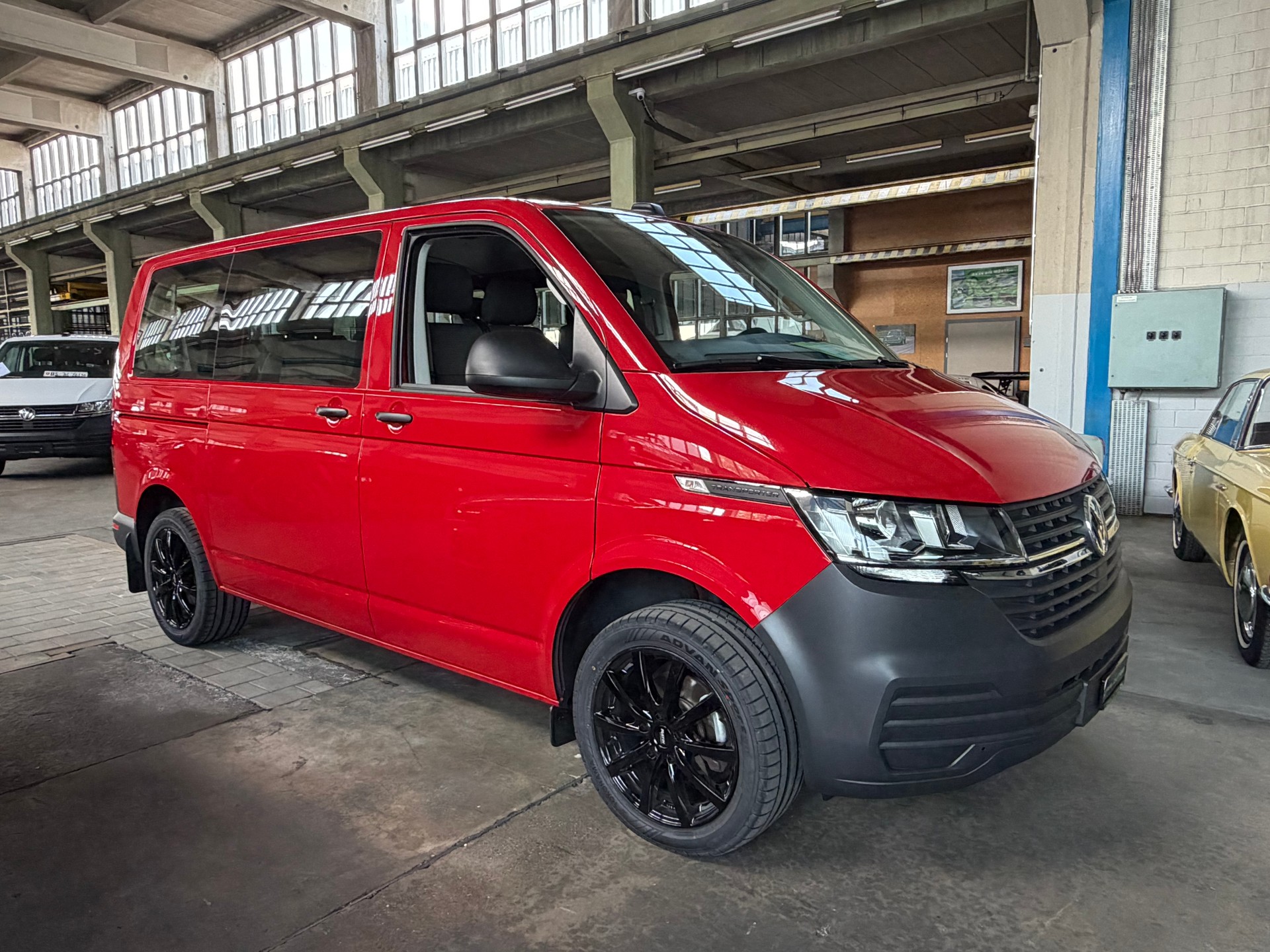 VW T6.1 2.0 TDI DSG Bus 9-Plätzer-image-8