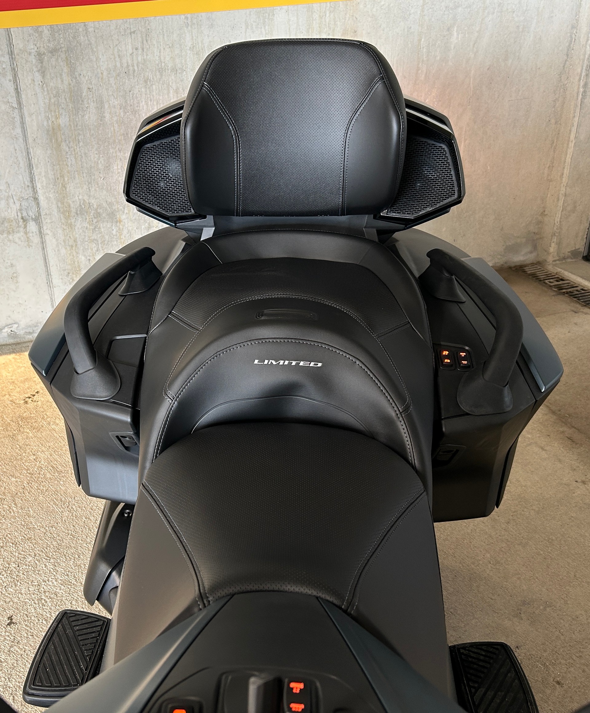 CAN-AM RT Limited-image-4
