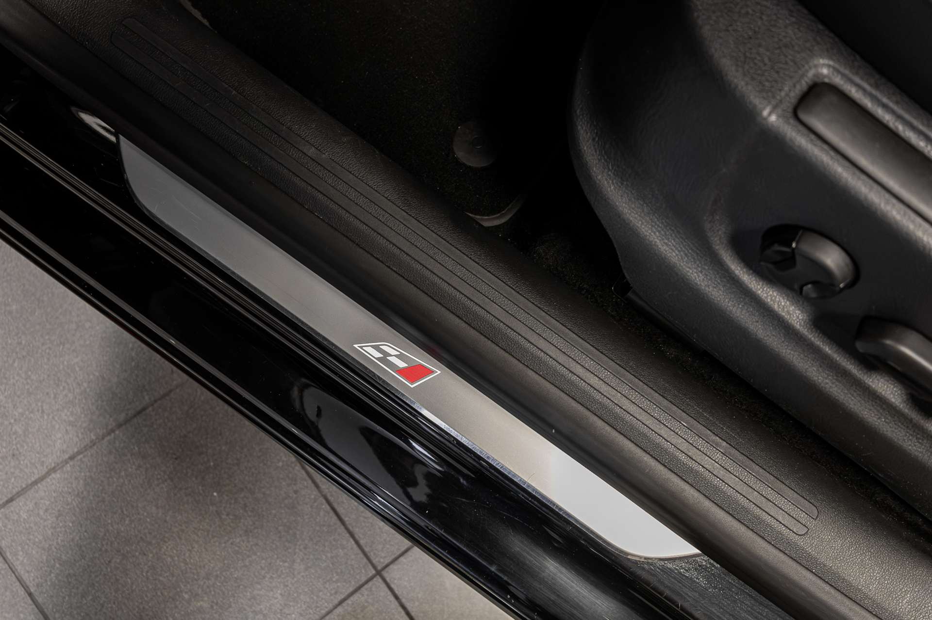 SEAT Leon 2.0 TSI Cupra 300 DSG-image-12