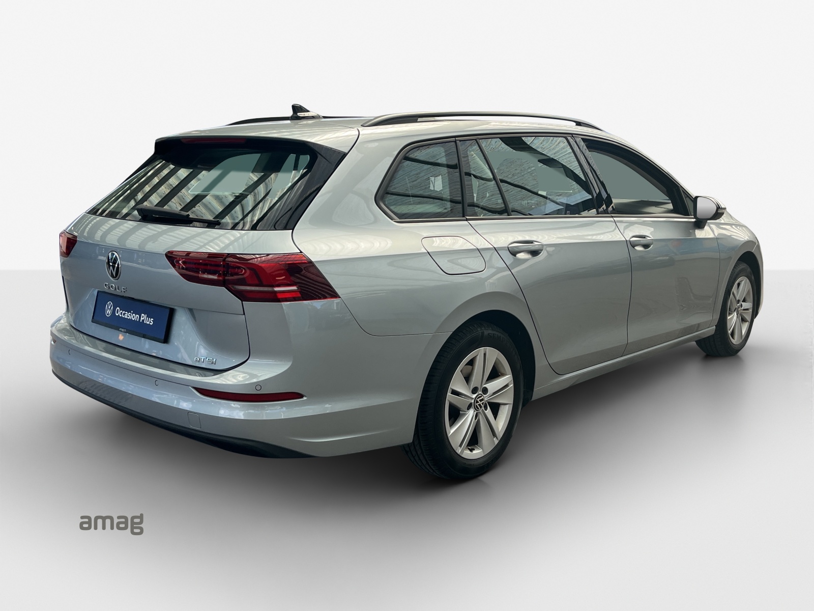 VW Golf Variant 1.5 eTSI mHEV Life DSG-image-4