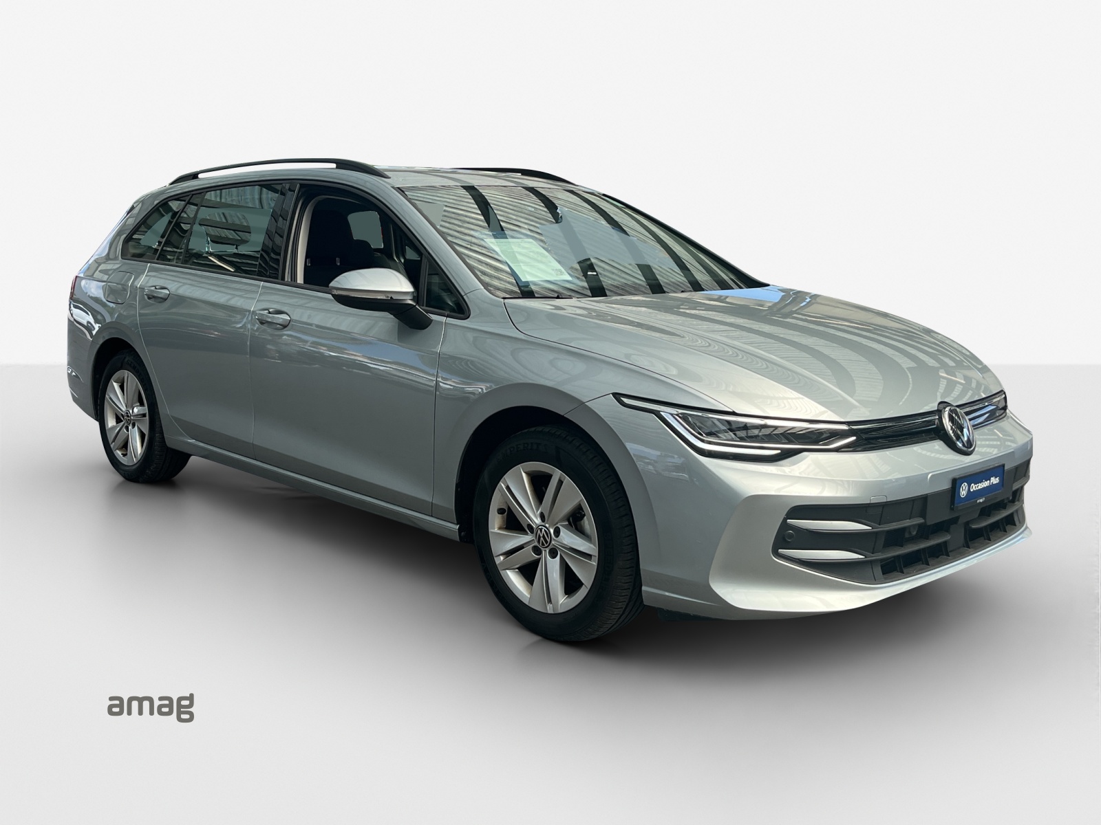 VW Golf Variant 1.5 eTSI mHEV Life DSG-image-5