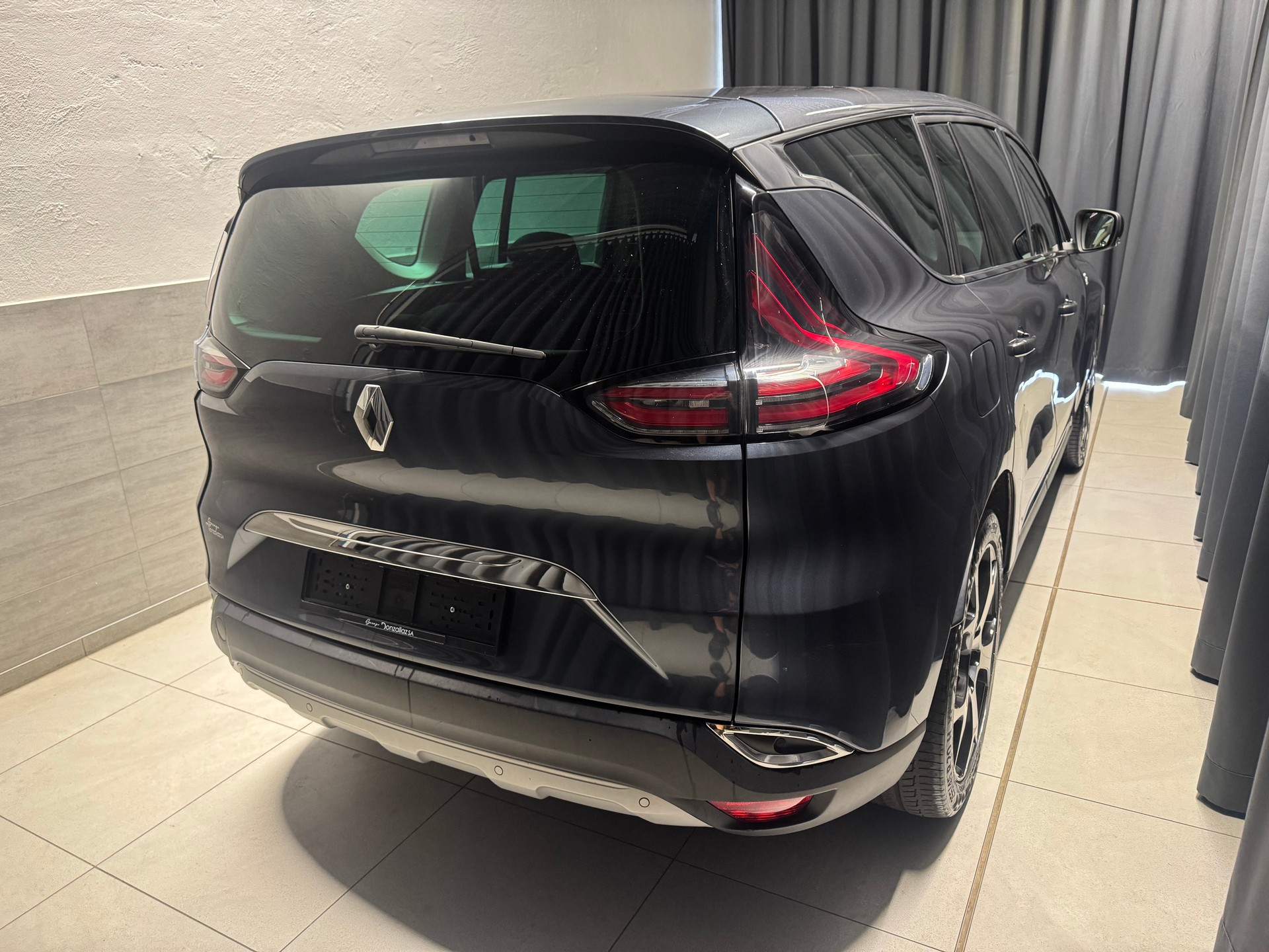 RENAULT Espace 1.8 TCe Intens EDC(46)(M)-image-5