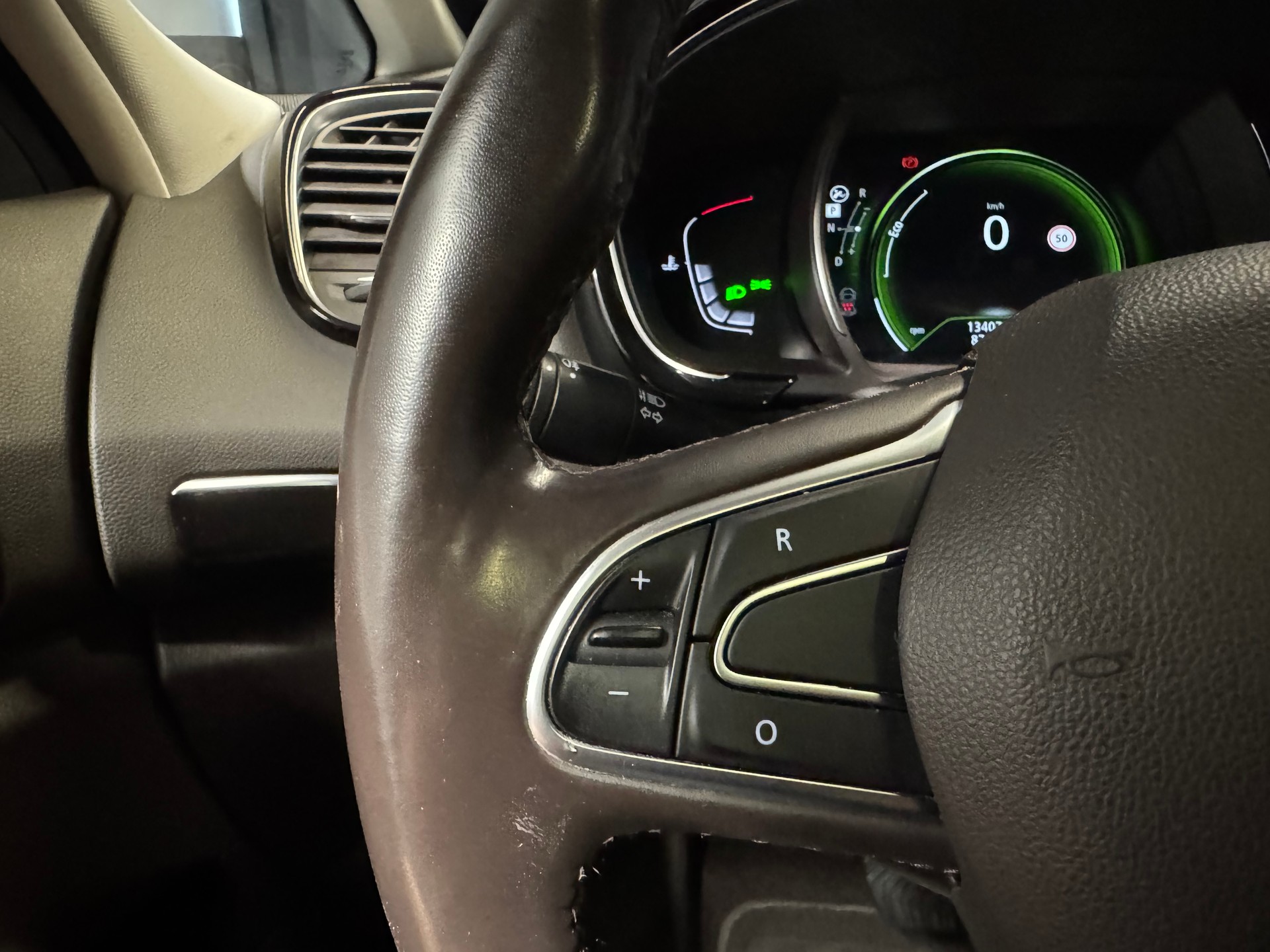RENAULT Espace 1.8 TCe Intens EDC(46)(M)-image-11