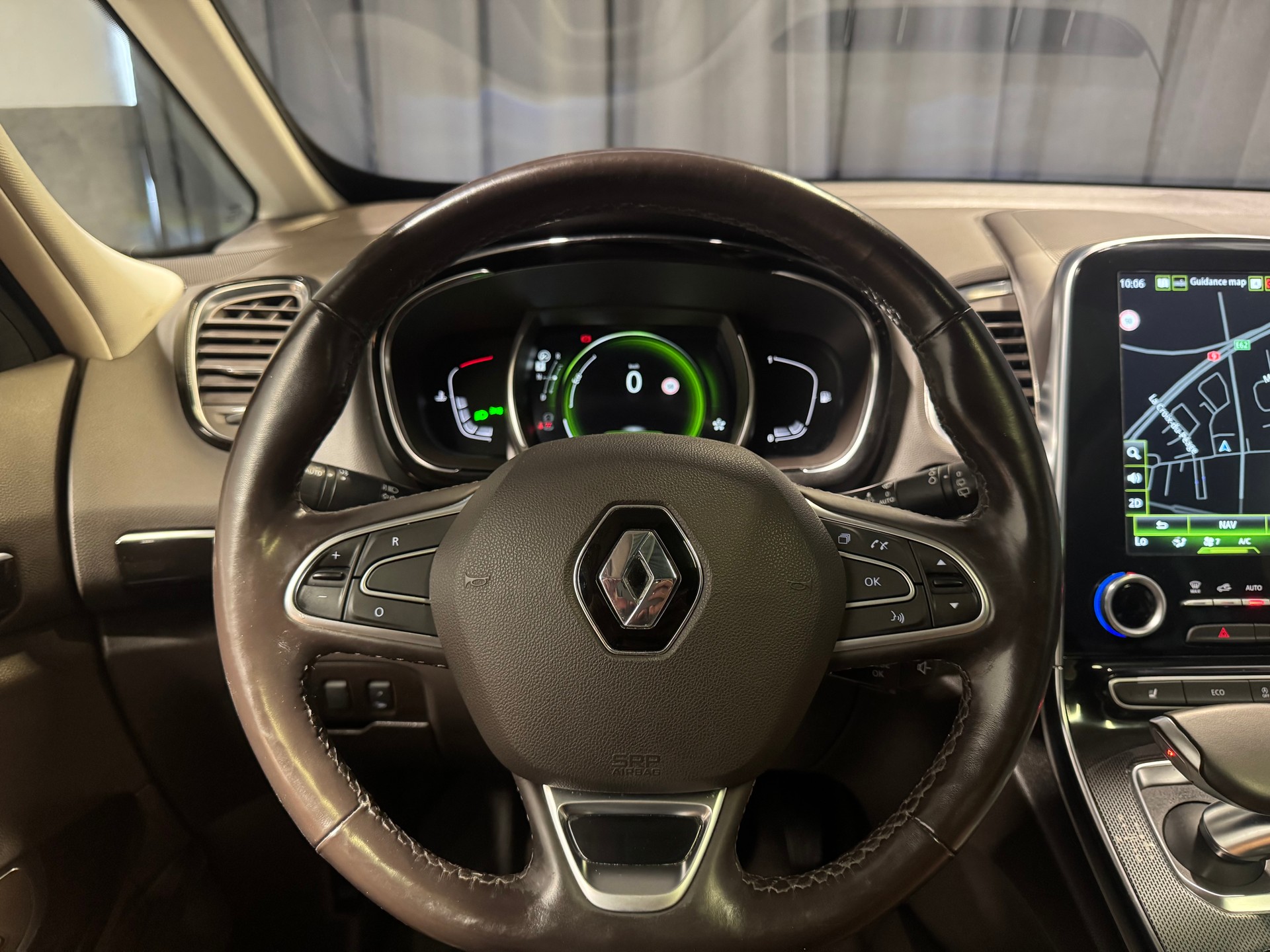 RENAULT Espace 1.8 TCe Intens EDC(46)(M)-image-10