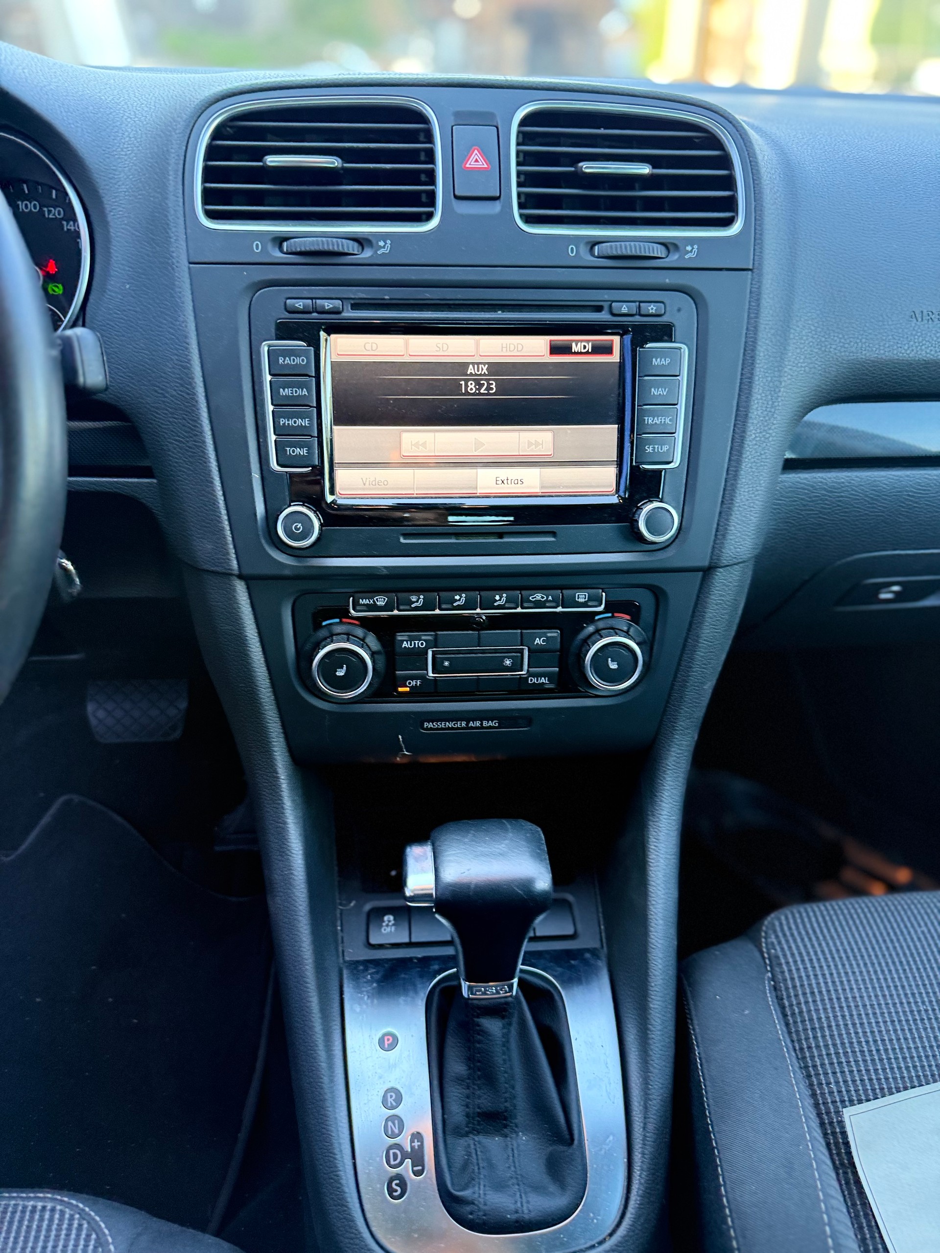 VW Golf 1.4 TSI Highline DSG-image-5
