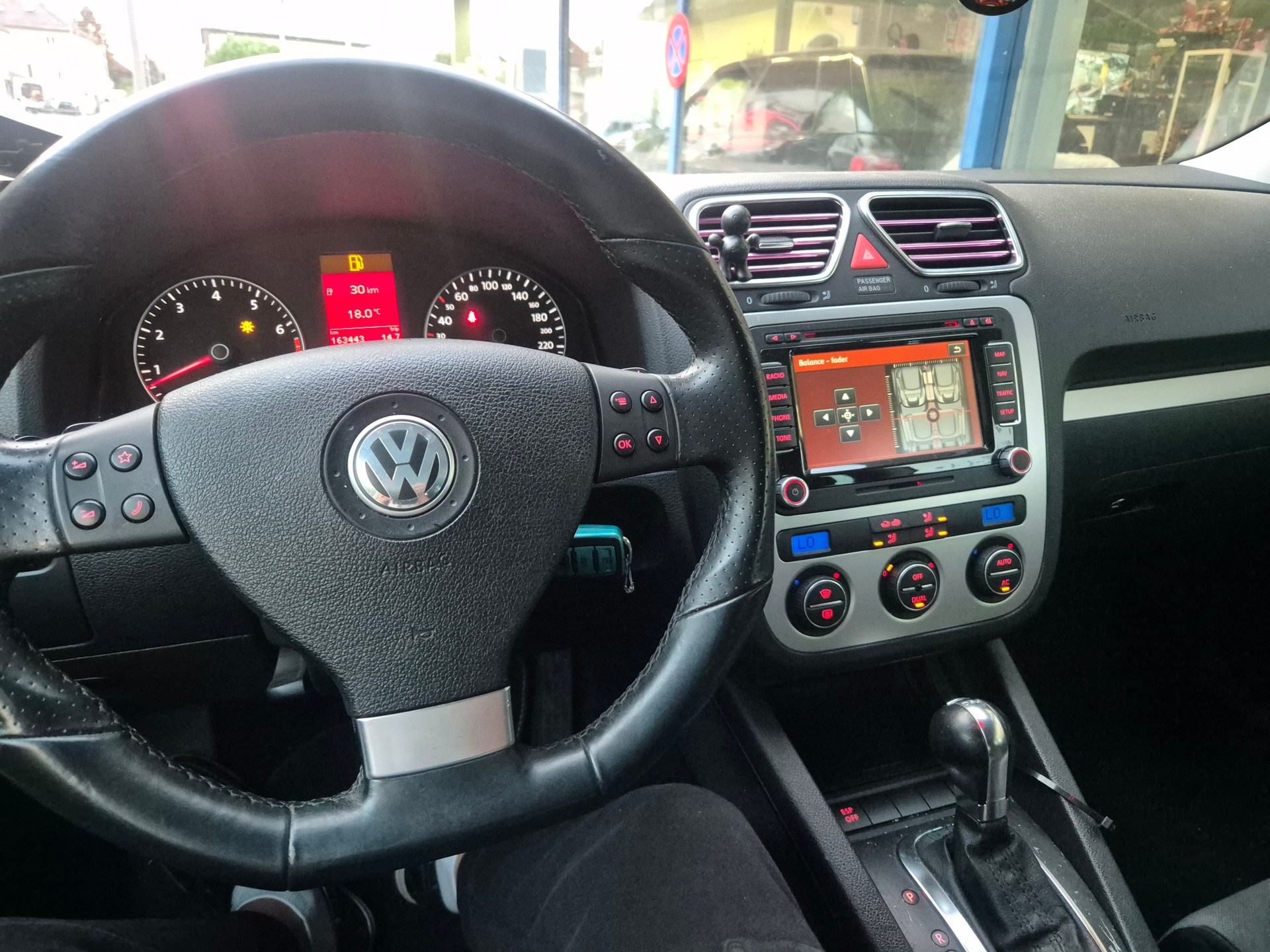 VW Scirocco 1.4 TSI DSG-image-6