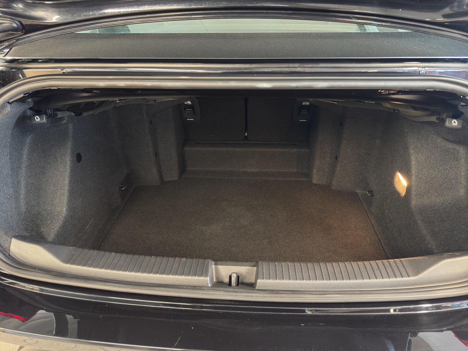 VW T-Roc Cabriolet 1.5 TSI EVO R-Line DSG-image-12