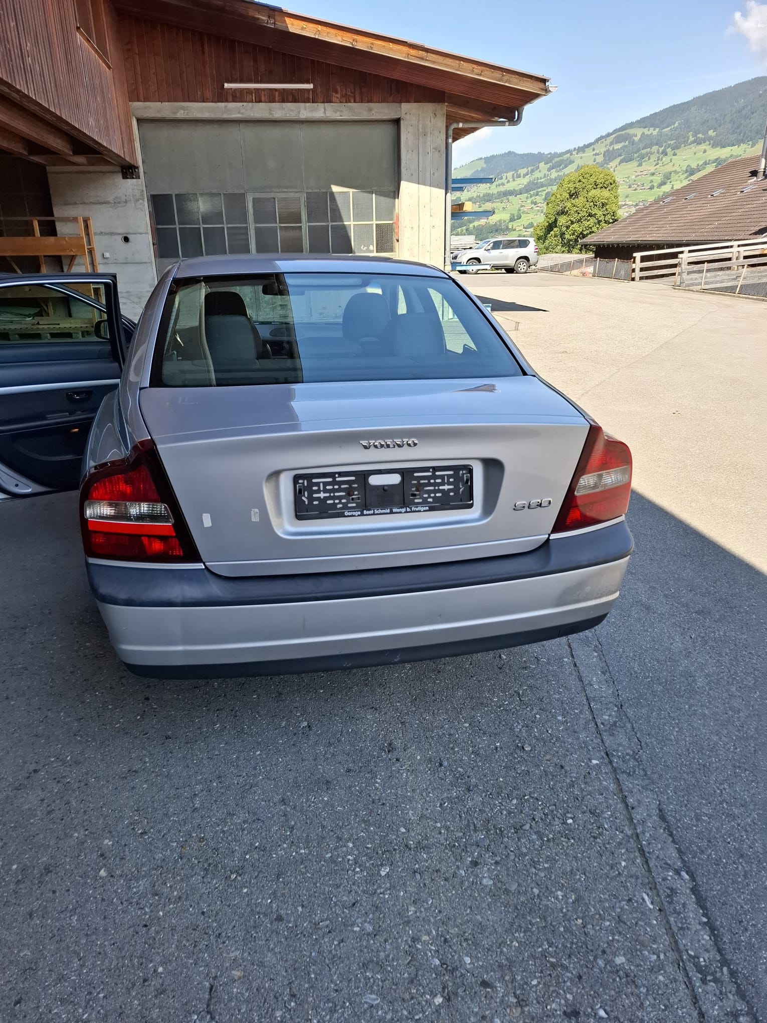 VOLVO S80 2.0T Automat-image-2