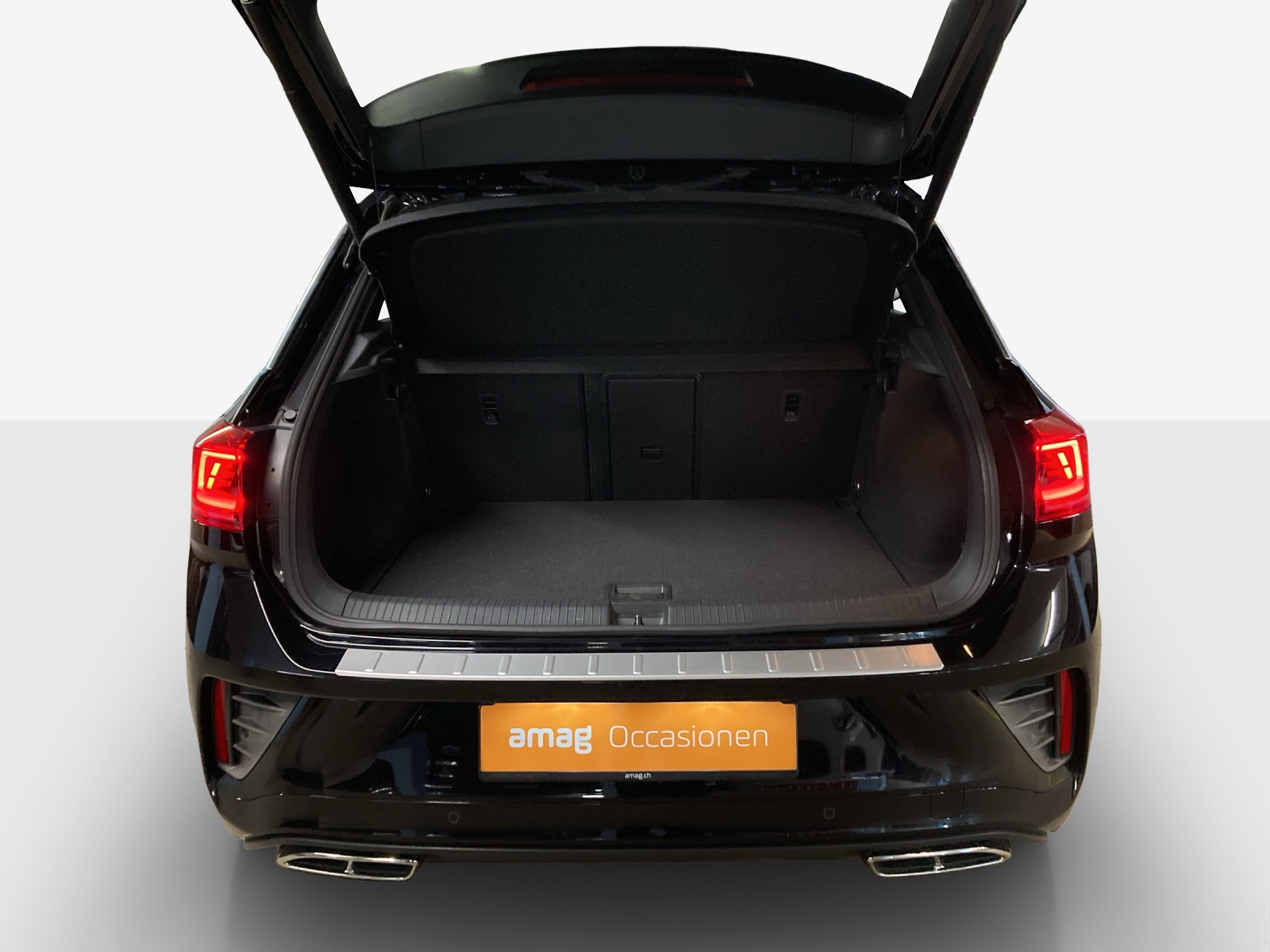 VW T-Roc 2.0 TSI R-Line DSG 4Motion-image-12