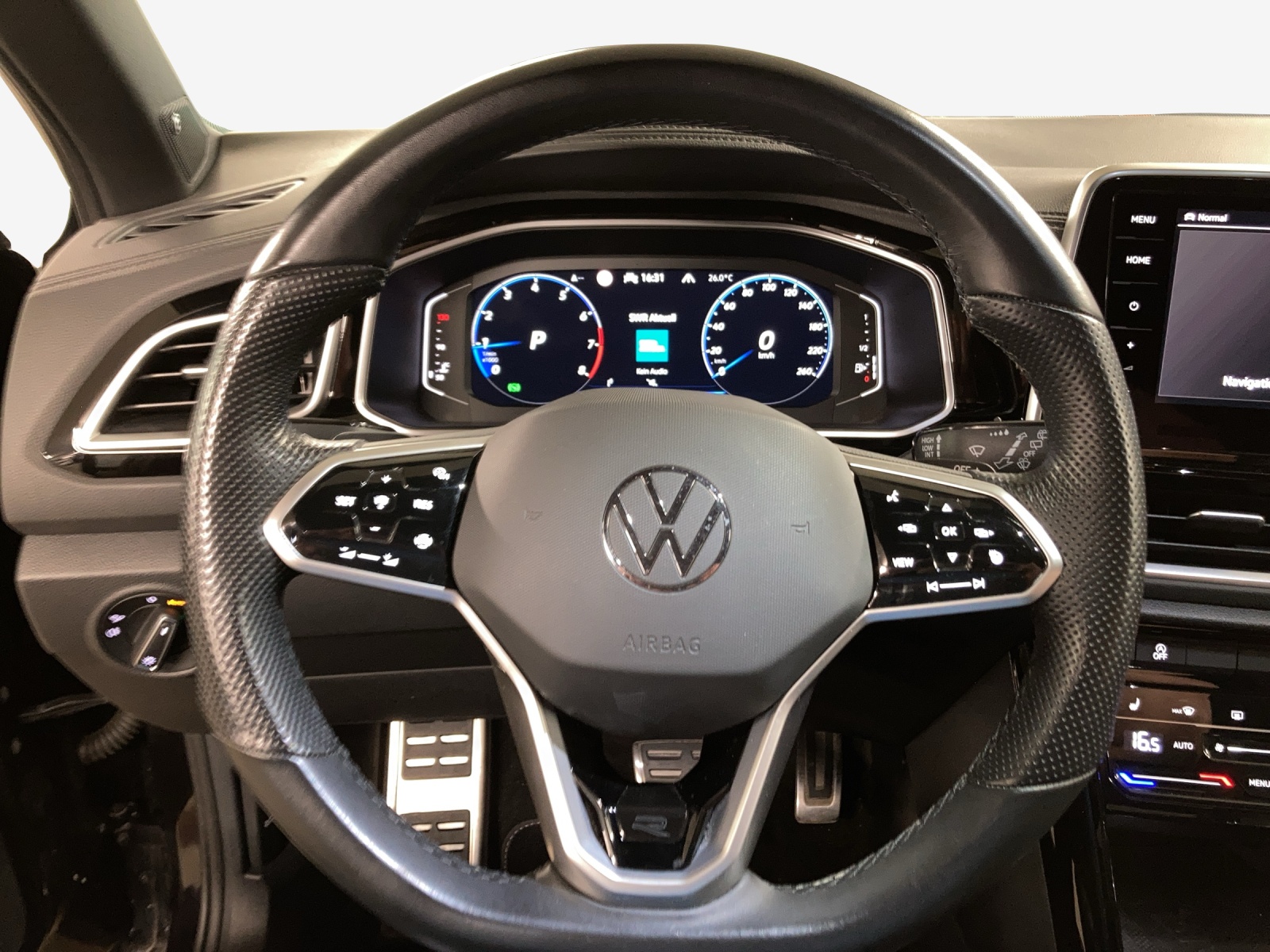 VW T-Roc 2.0 TSI R-Line DSG 4Motion-image-9