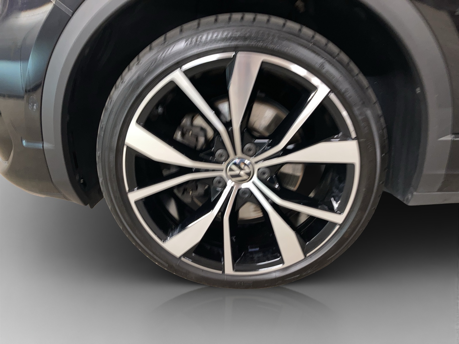 VW T-Roc 2.0 TSI R-Line DSG 4Motion-image-15