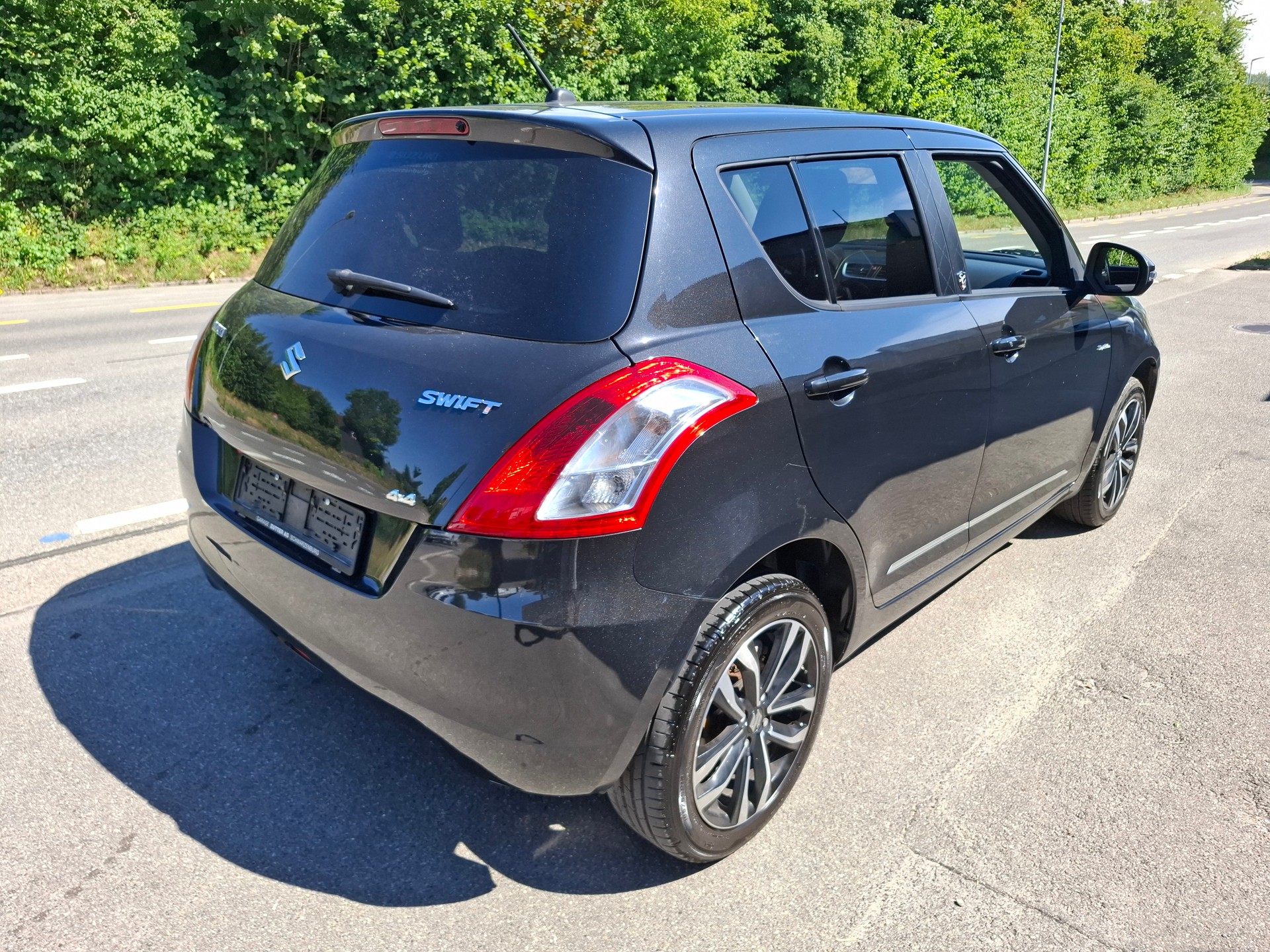 SUZUKI Swift 1.2i 16V Sergio Cellano Top 4x4-image-2