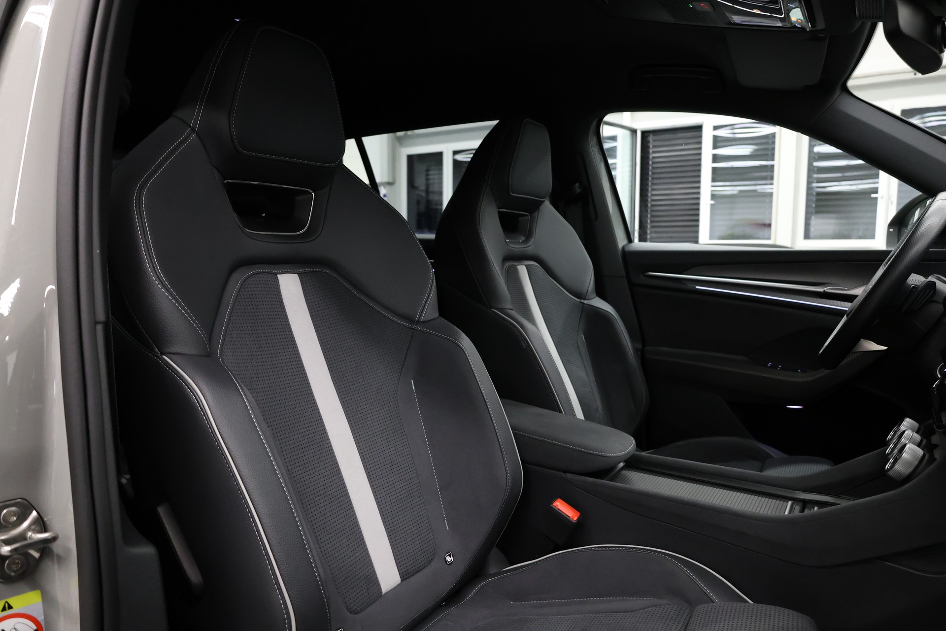 SKODA Kodiaq 2.0 TDI SportLine-image-14