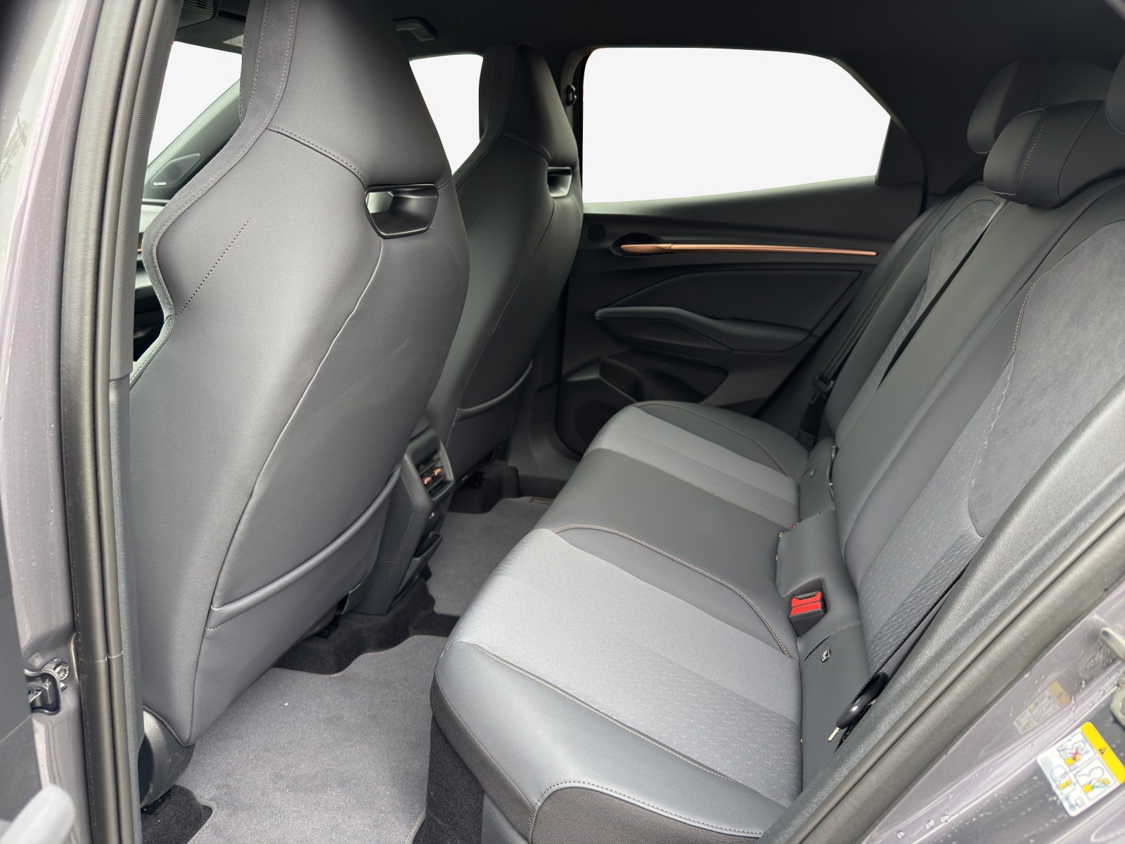 CUPRA Raval 52 kWh Dynamic+ Launch Edition-image-11