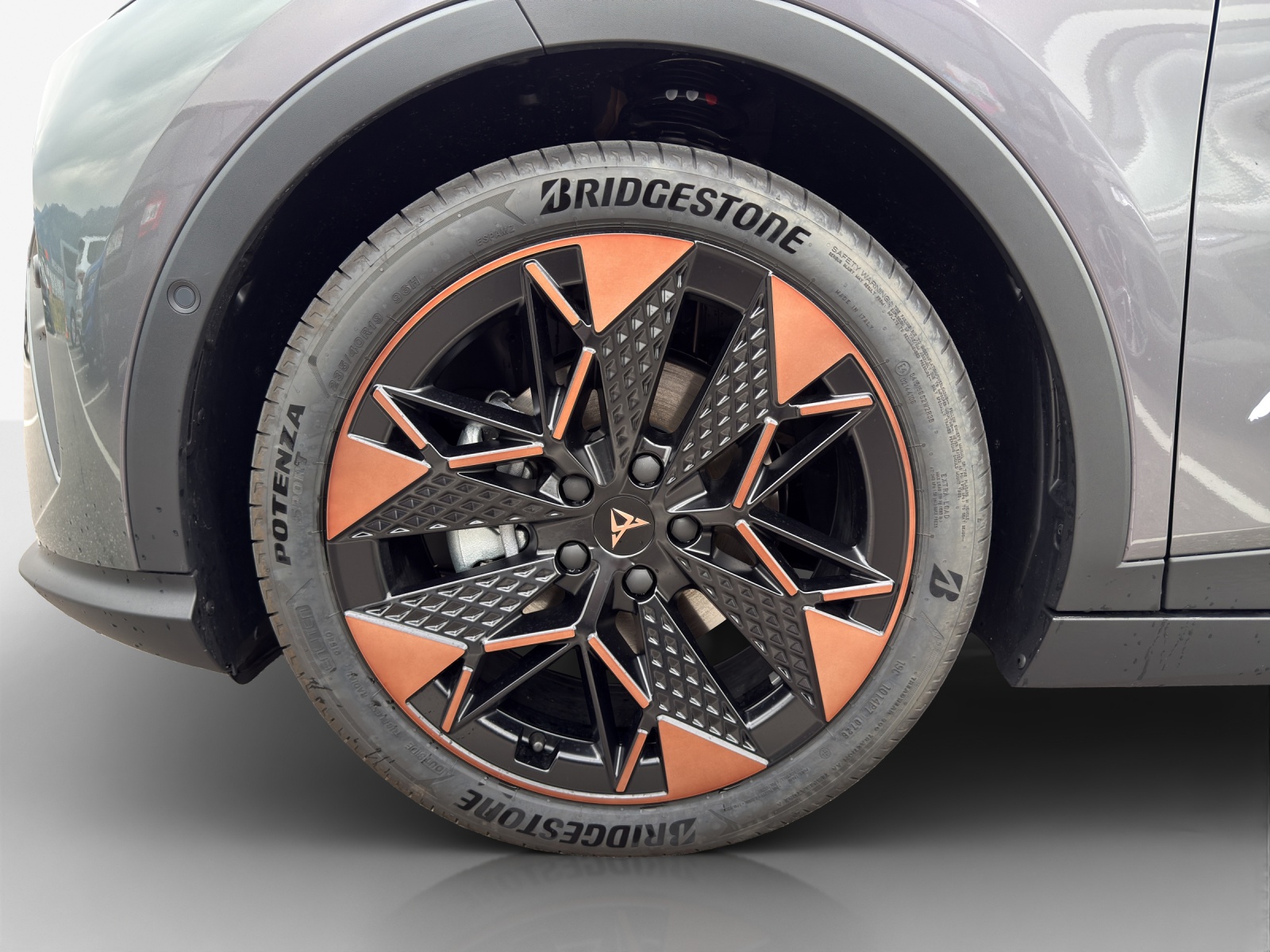 CUPRA Raval 52 kWh Dynamic+ Launch Edition-image-13