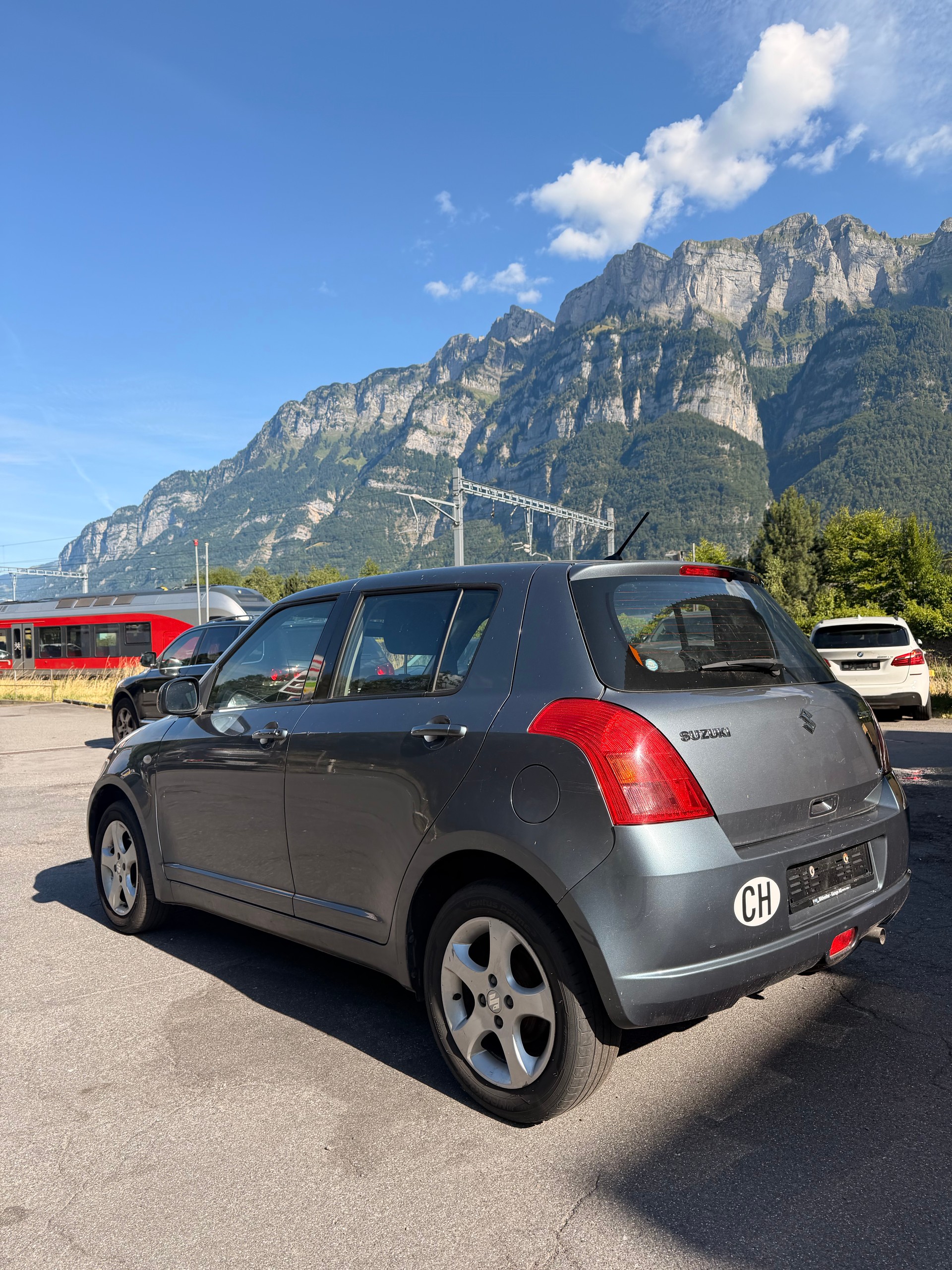 SUZUKI Swift 1.3i 16V GL Top 4x4-image-2