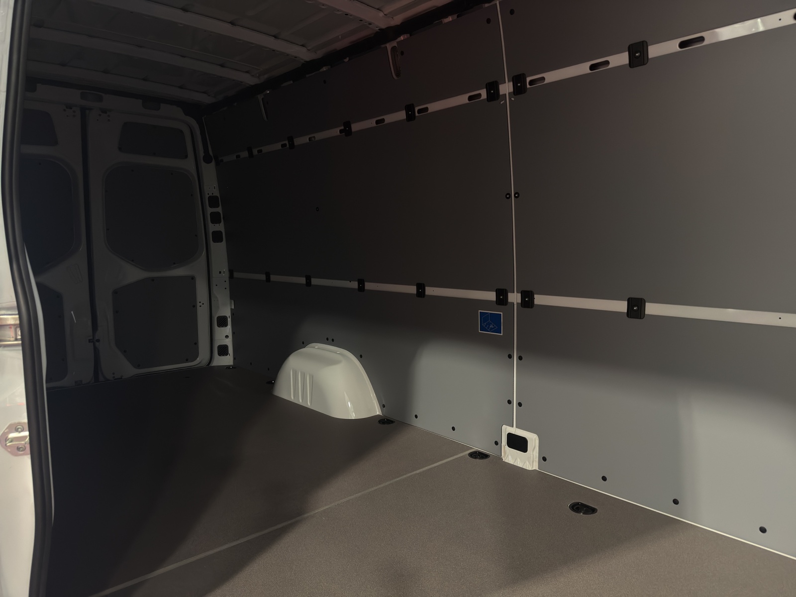 MERCEDES-BENZ Sprinter 317 CDI Lang 9G-TRONIC-image-7