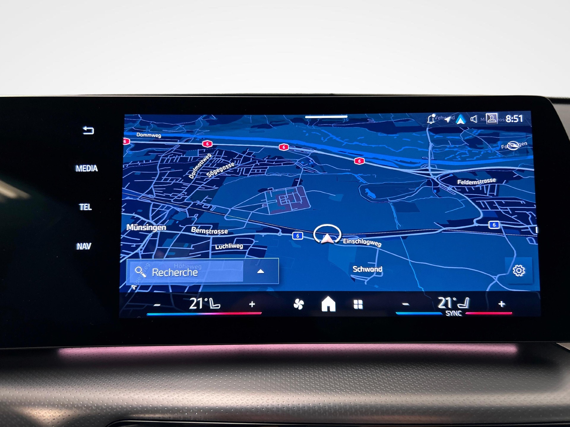 BMW X1 23d xDrive paddles-image-8