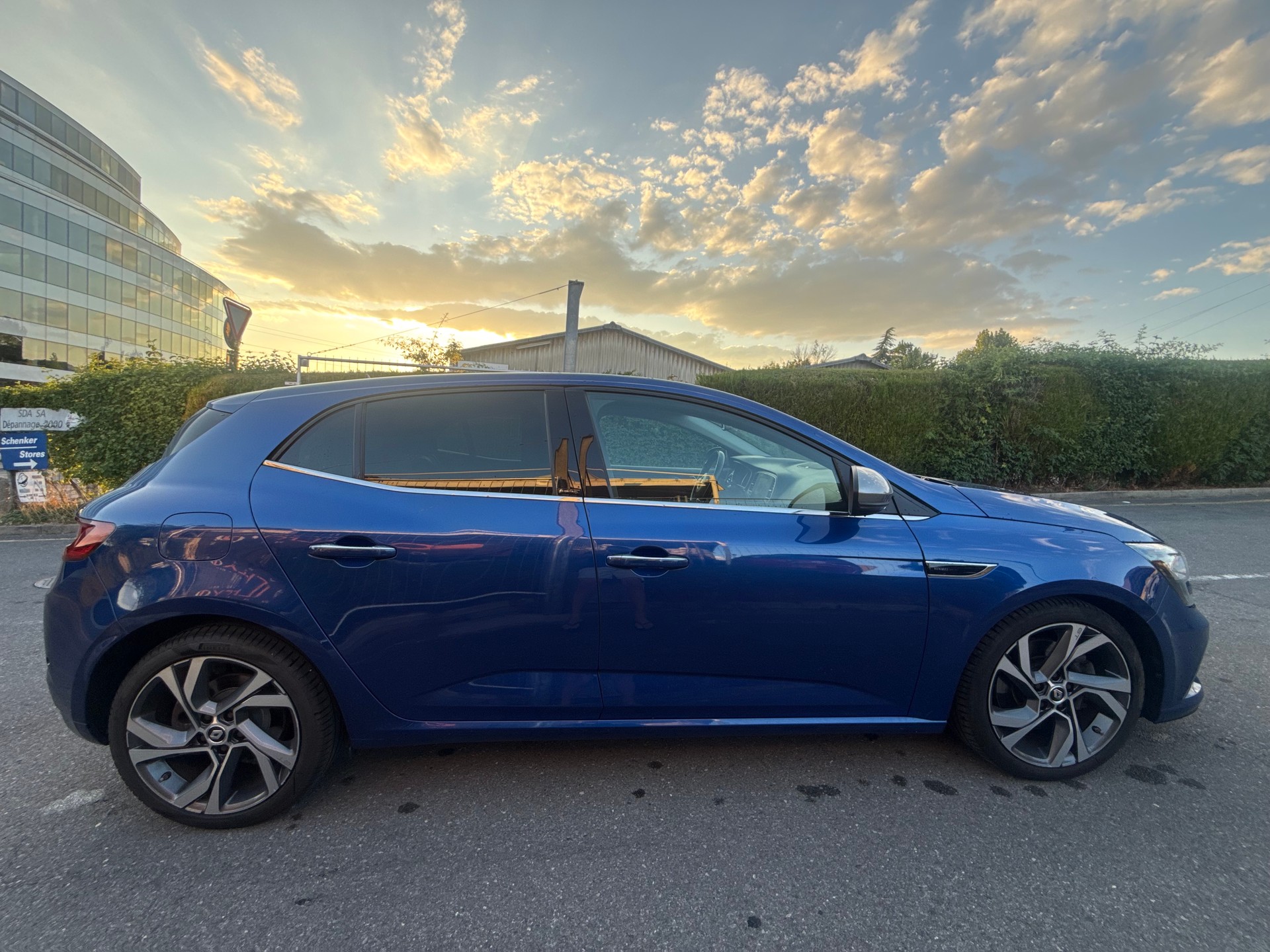 RENAULT Mégane 1.6 16V Turbo GT EDC-image-7