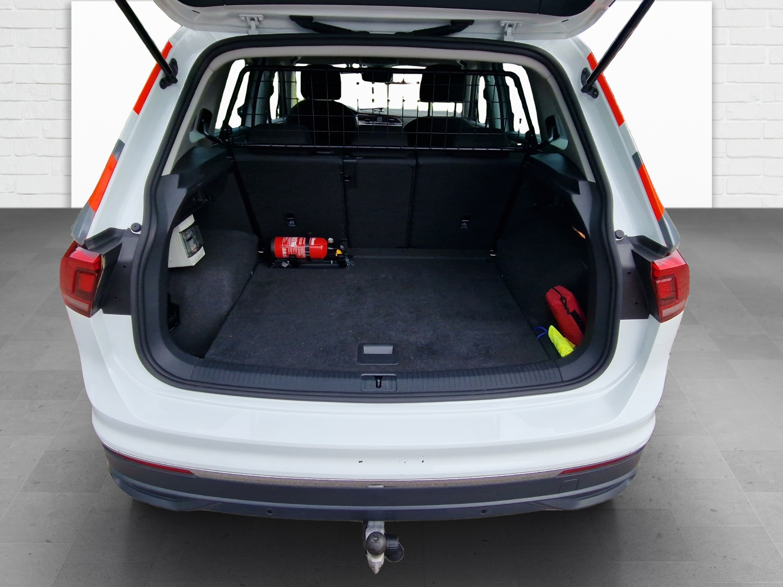 VW Tiguan 2.0 TDI SCR Life DSG-image-12
