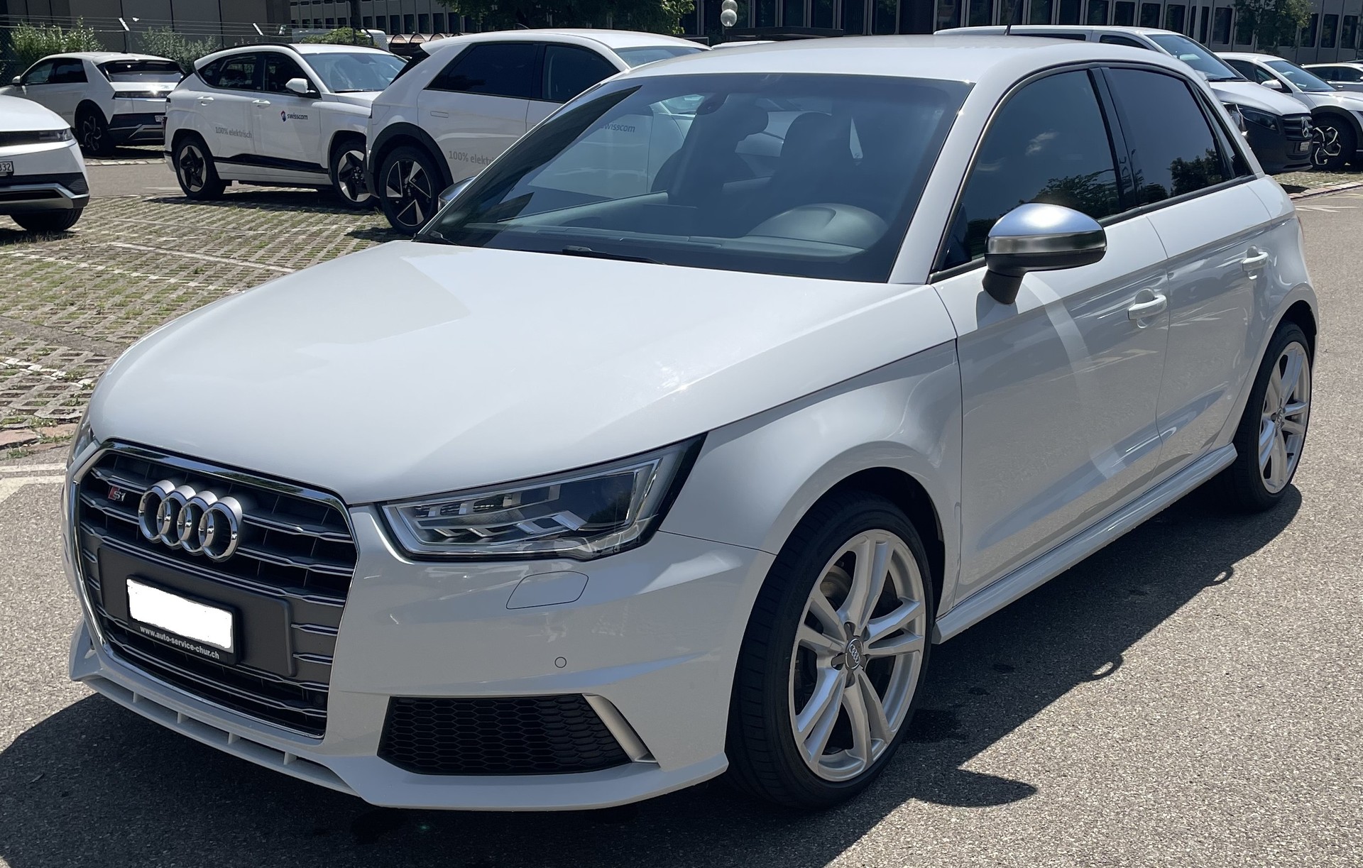 AUDI 2.0 TFSI quattro-image-0