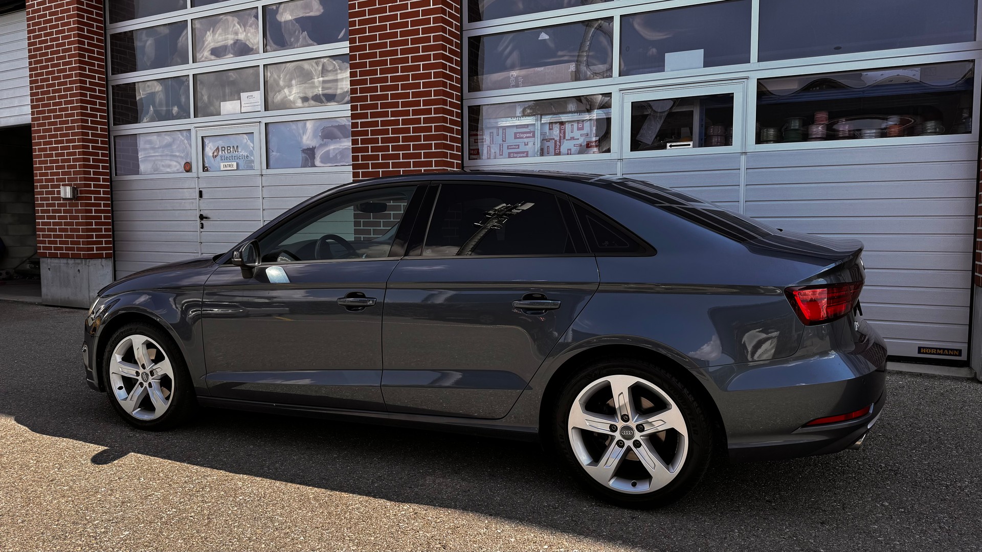 AUDI A3 Limousine 1.4 TFSI S-tronic-image-4