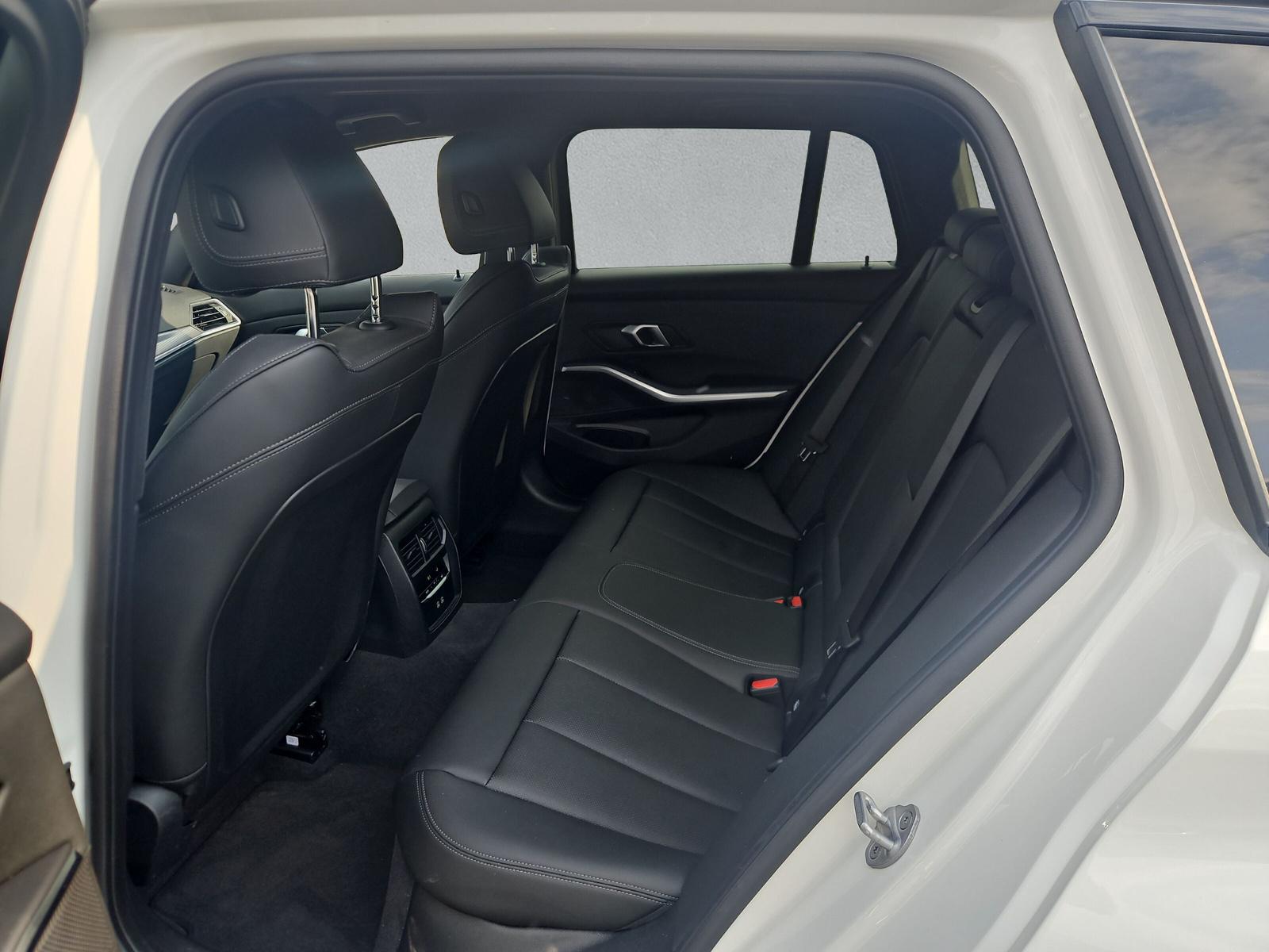 BMW 320d xDrive Touring M Sport (CH)-image-11