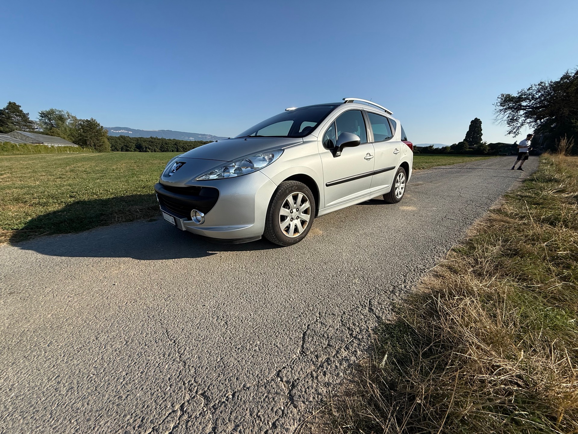 PEUGEOT 207 SW 1.6 16V Sport Automatic-image-0