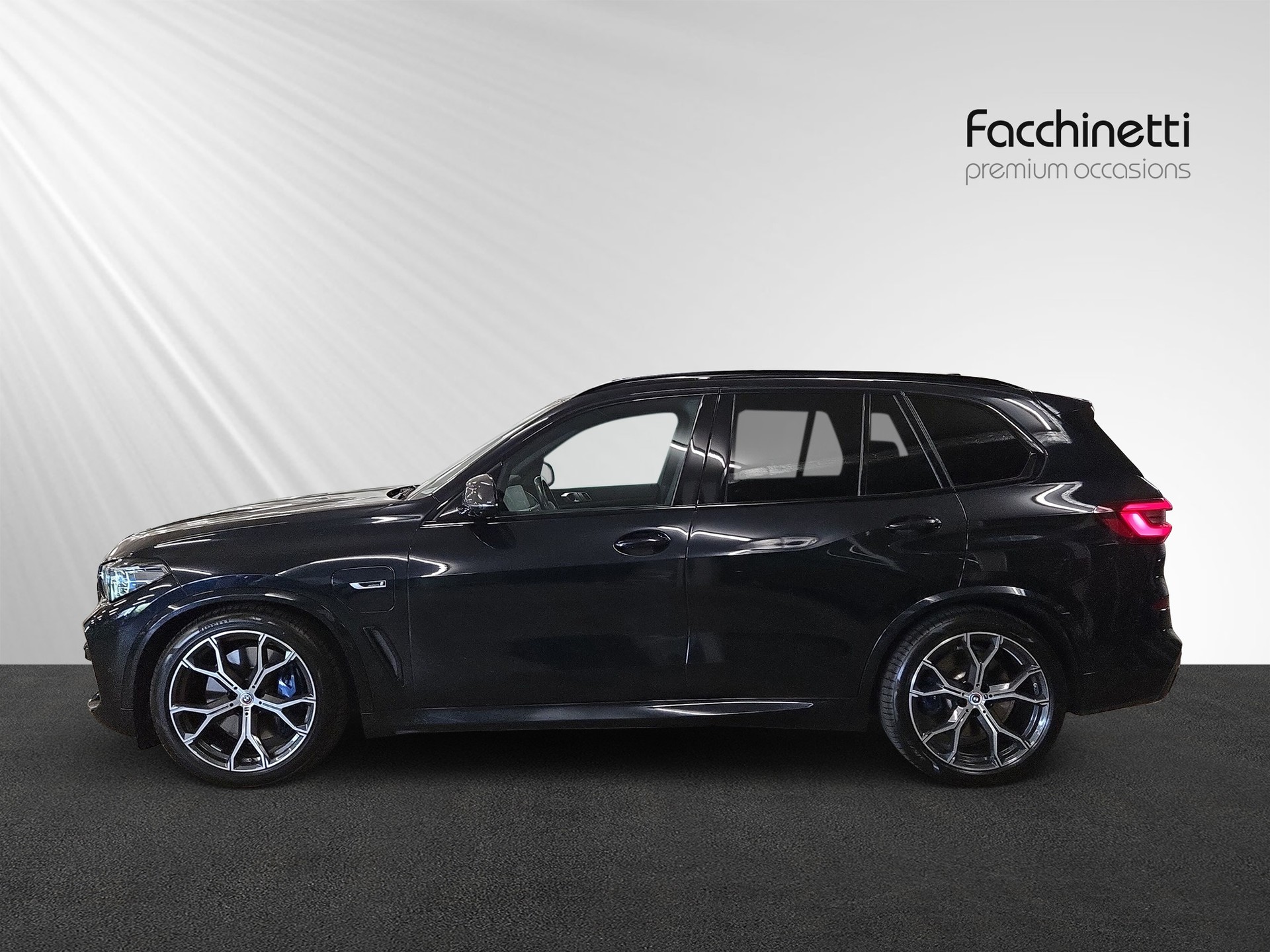 BMW X5 xDrive45e M Sport Steptronic-image-1