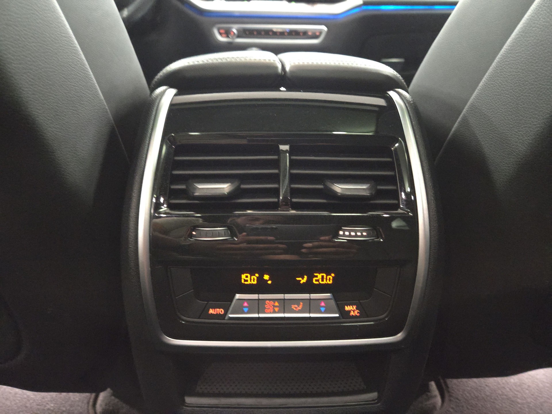 BMW X5 xDrive45e M Sport Steptronic-image-17