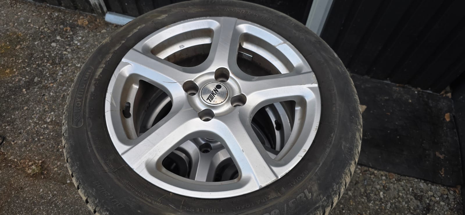 SUZUKI Swift 1.3i 16V GL Top 4x4-image-11