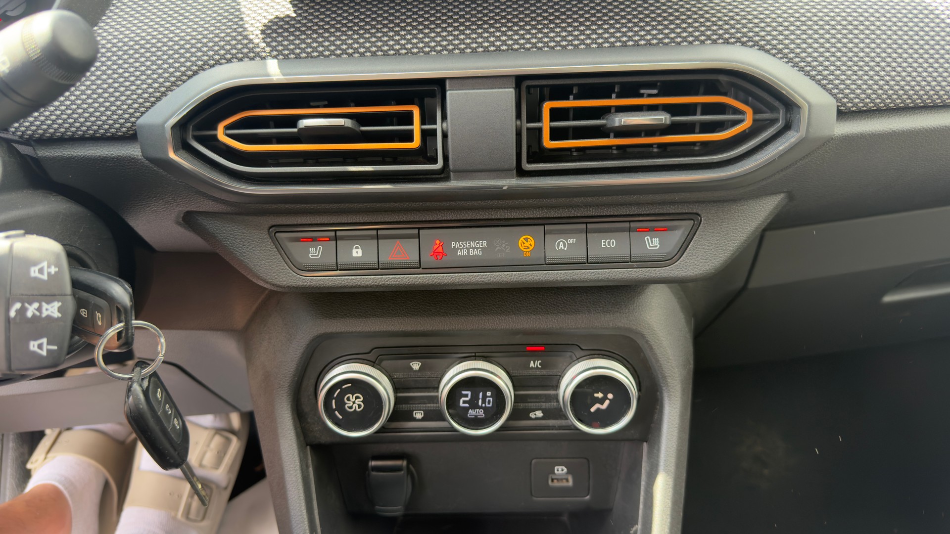 DACIA Sandero Stepway TCe 90 Comfort-image-12