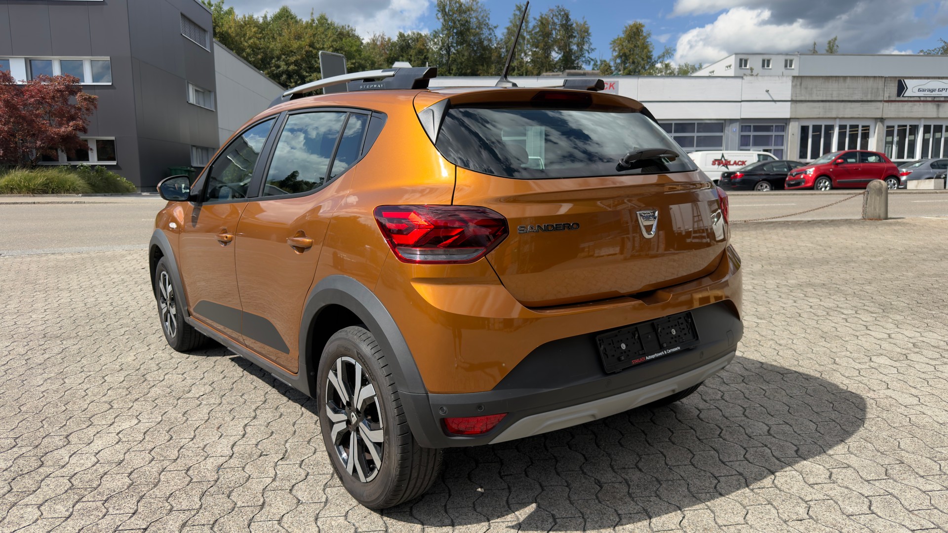 DACIA Sandero Stepway TCe 90 Comfort-showroom-element-2