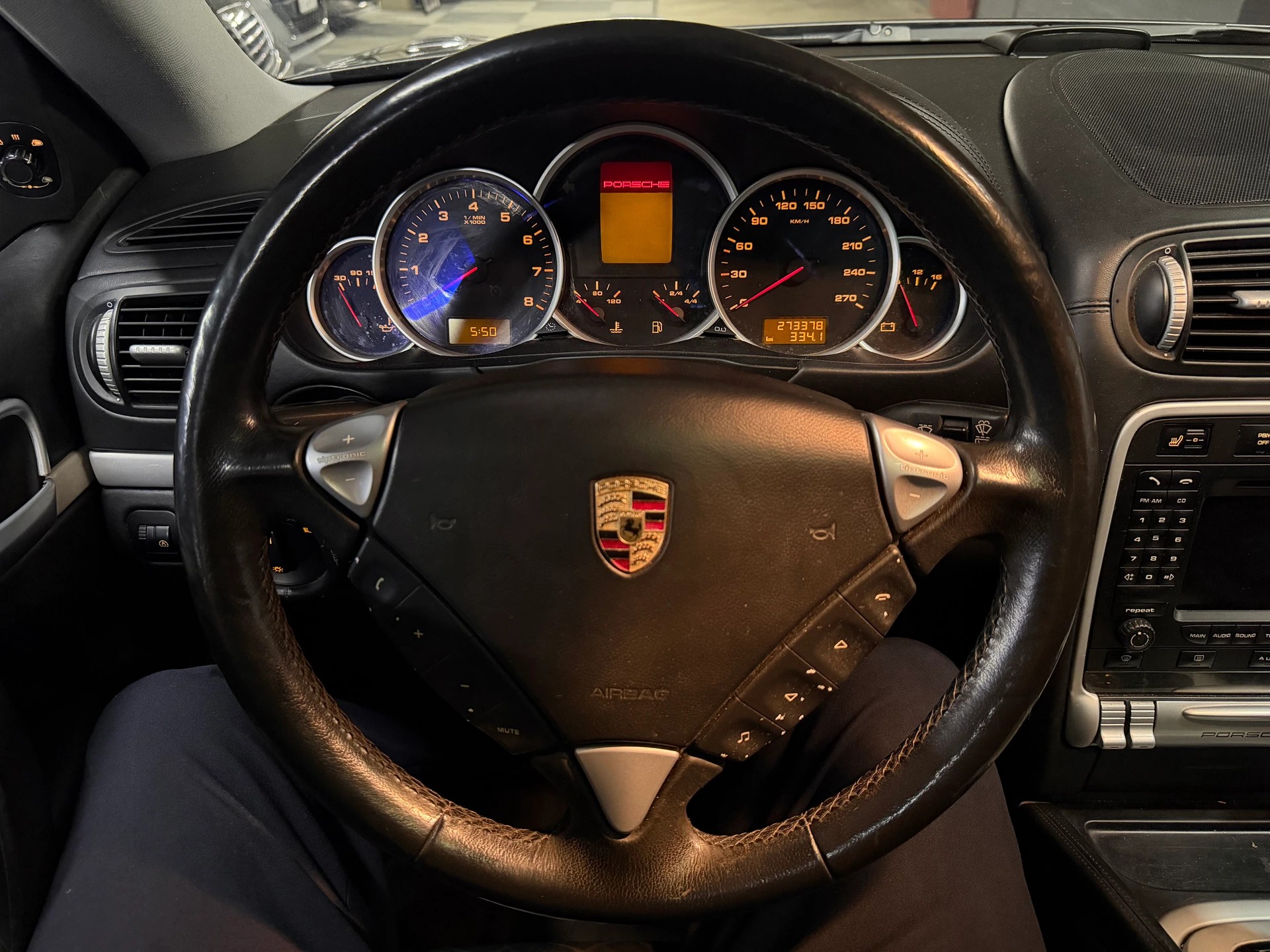 PORSCHE Cayenne S-image-10