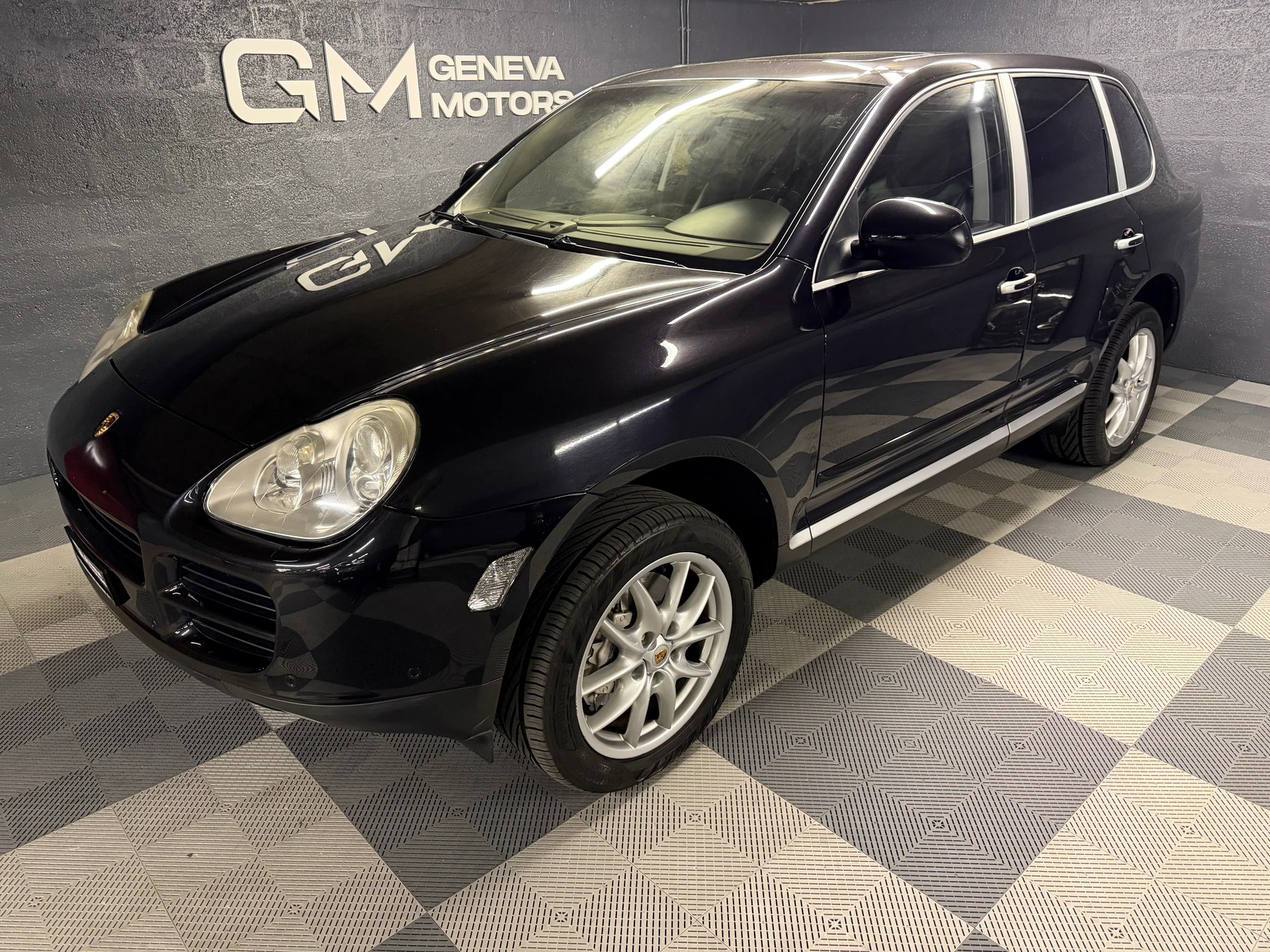 PORSCHE Cayenne S-image-0