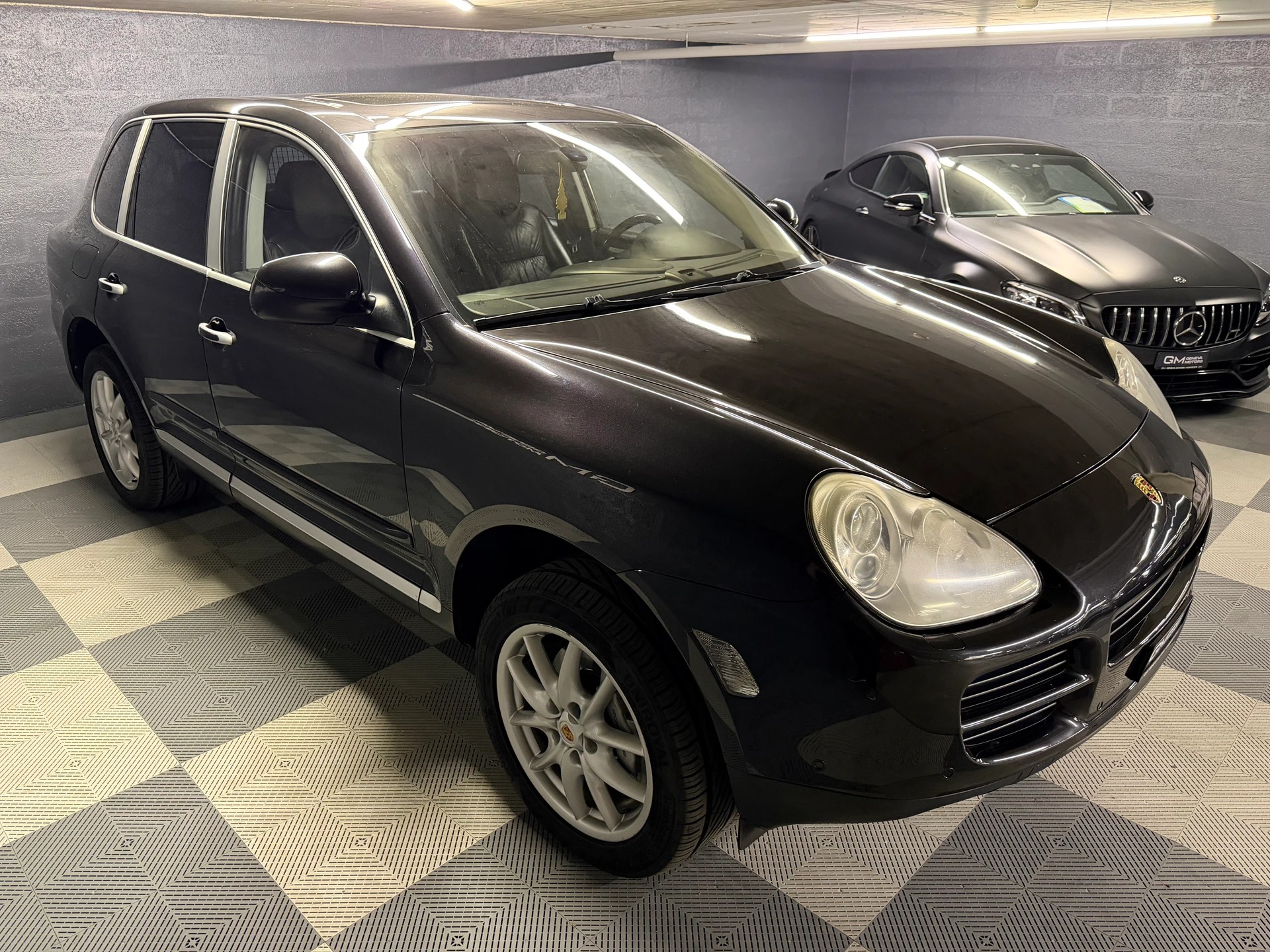 PORSCHE Cayenne S-image-2