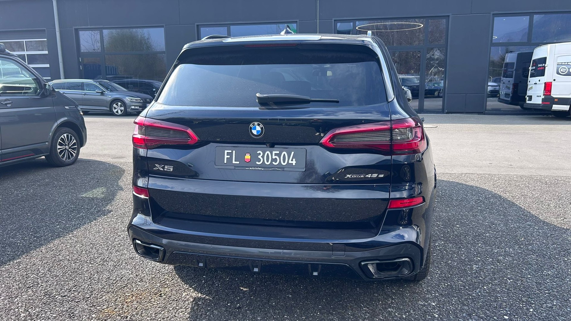 BMW 45e xDrive M Sport Steptronic-image-2