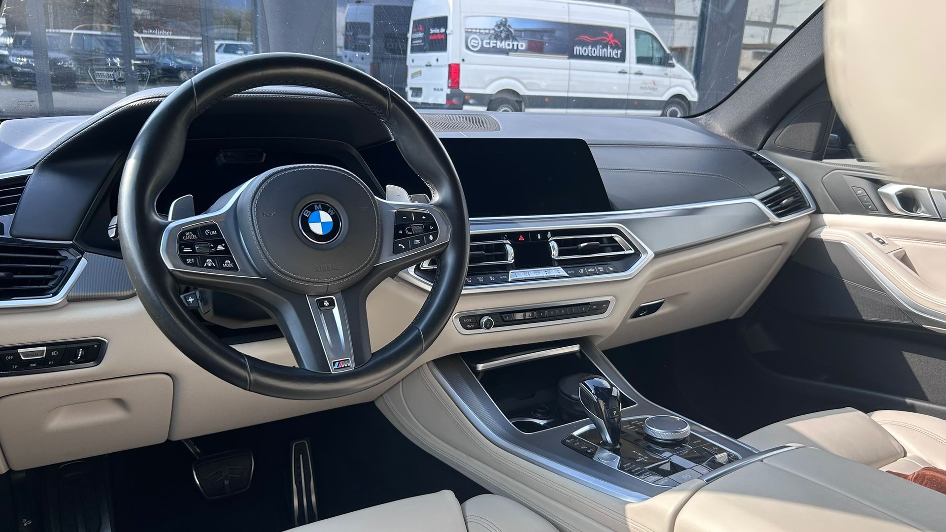BMW 45e xDrive M Sport Steptronic-image-4