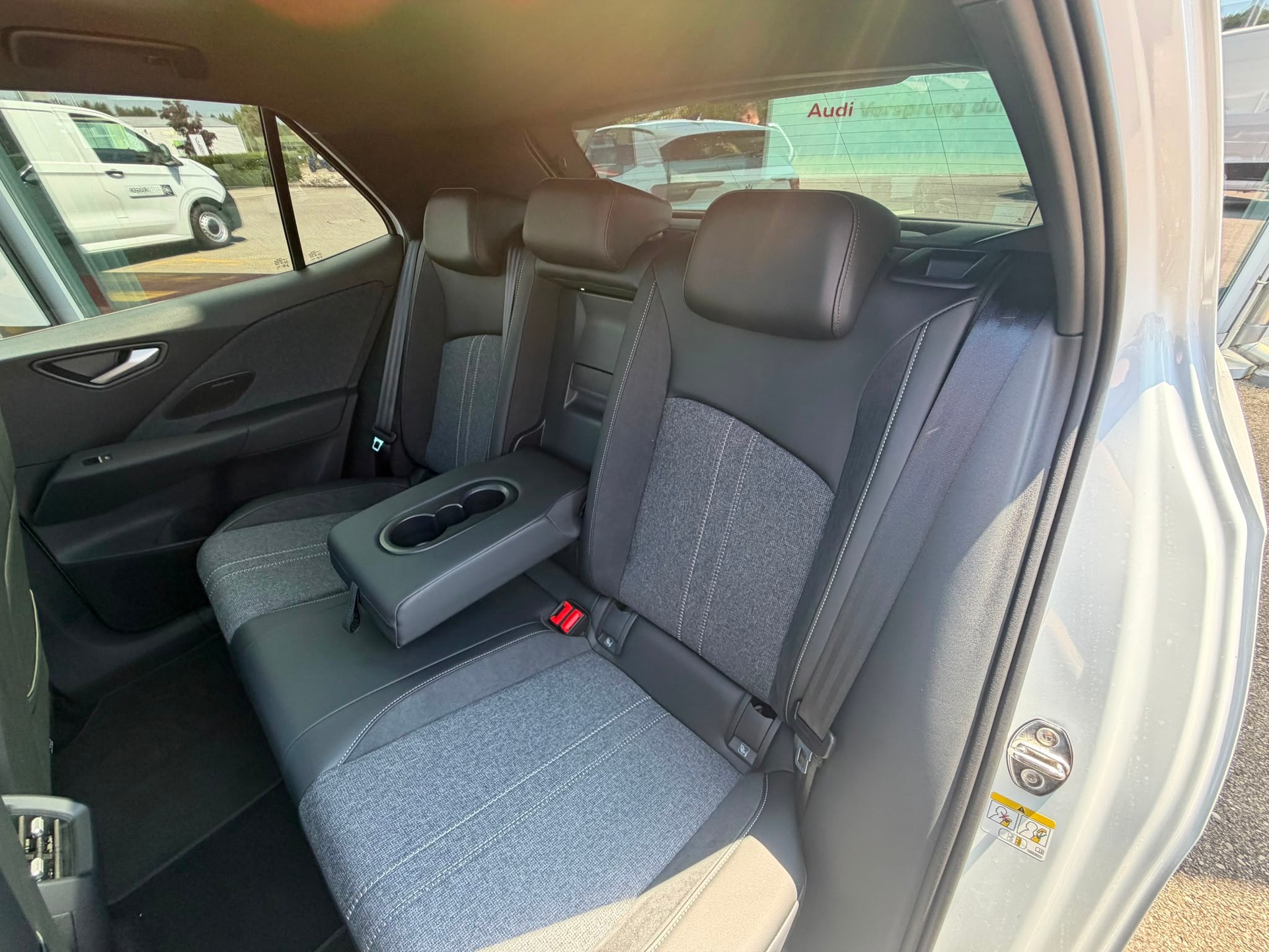 VW ID.3 Neo 79 kWh 231 PS Style-image-25