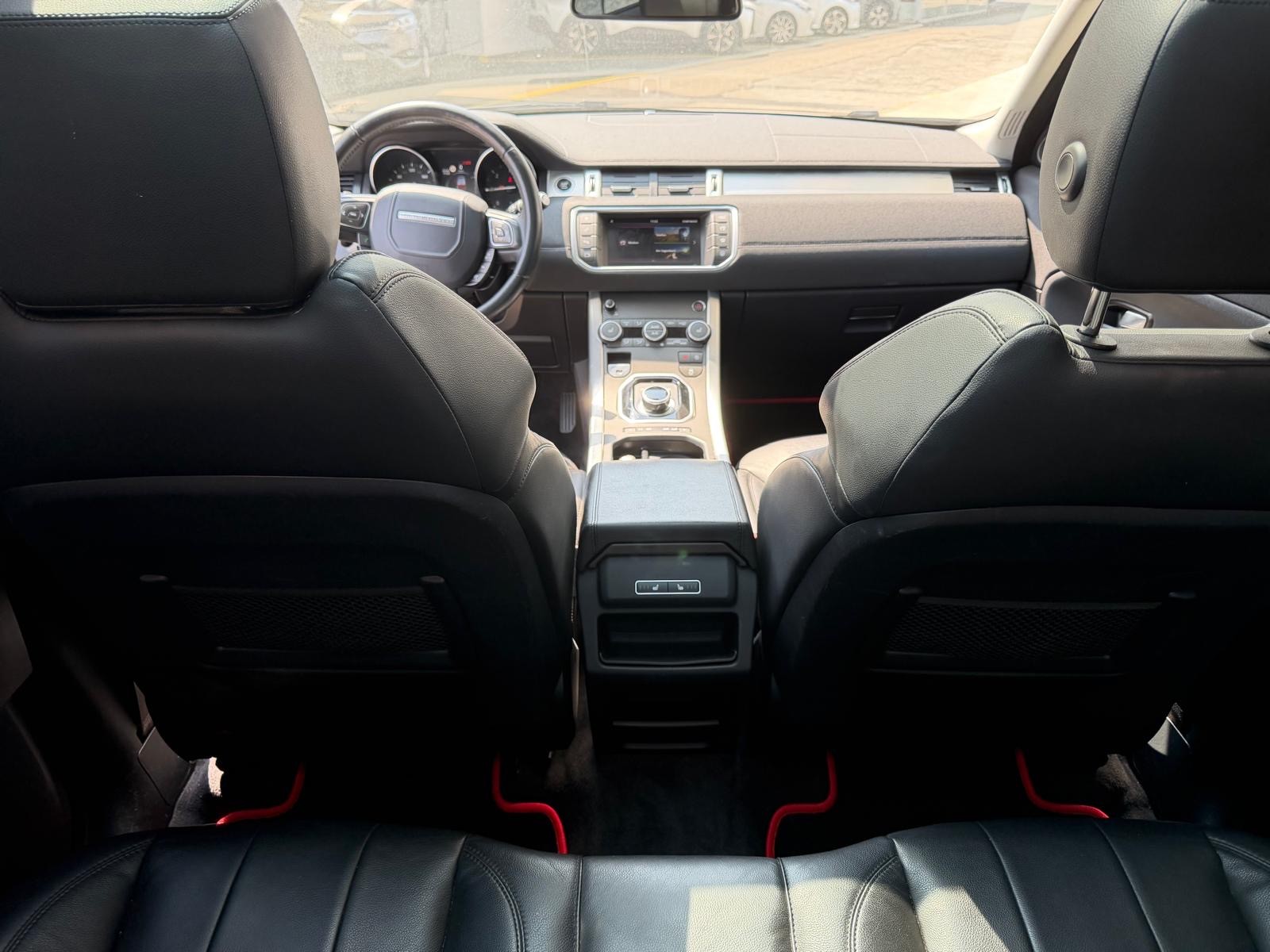 LAND ROVER Range Rover Evoque 2.0 TD4 Pure AT9-image-5