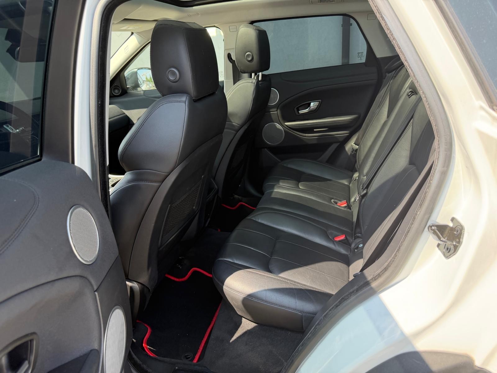 LAND ROVER Range Rover Evoque 2.0 TD4 Pure AT9-image-13