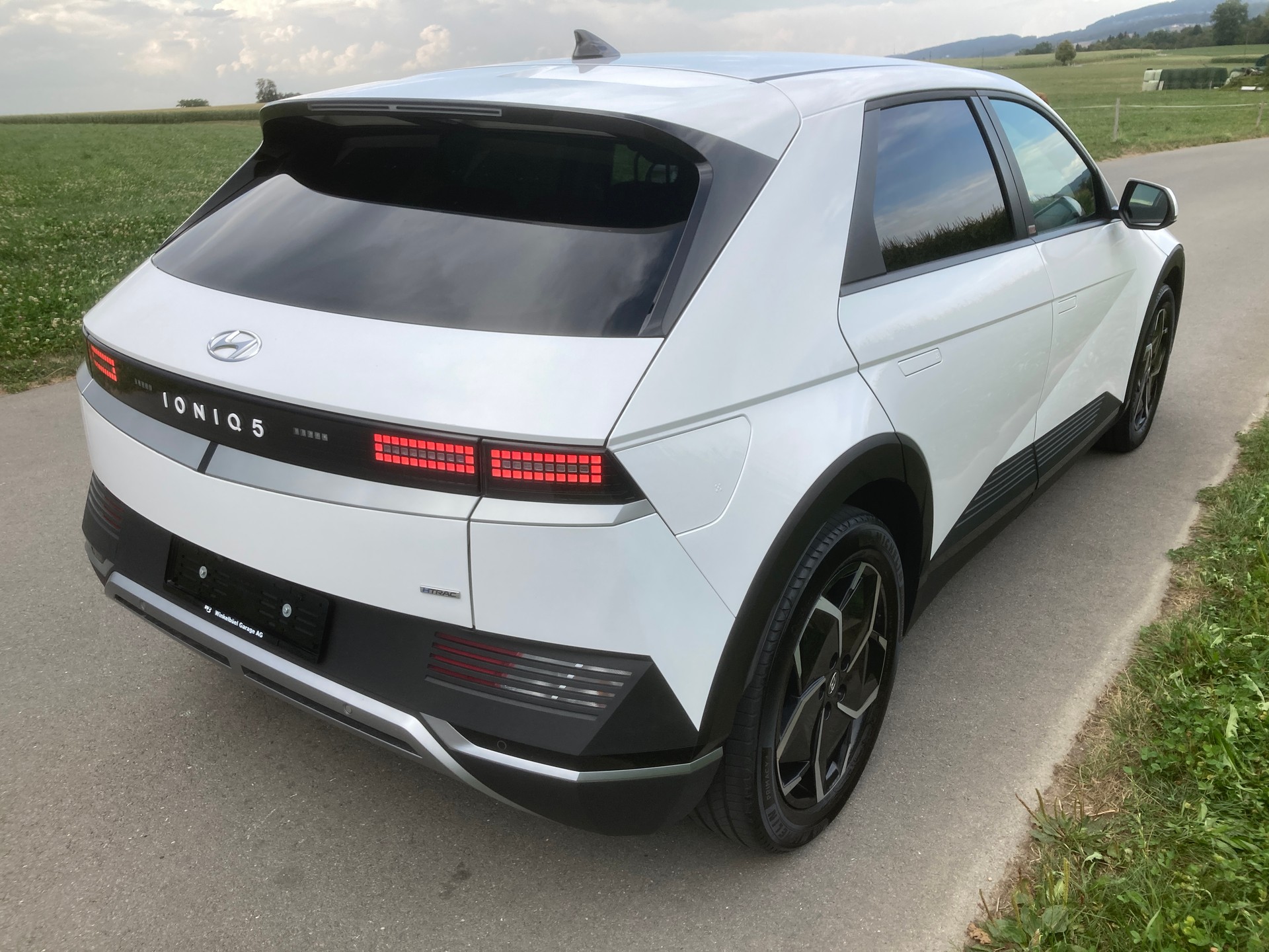 HYUNDAI Ioniq 5 77kWh Origo 4WD mit Anhängerkupplung-image-2