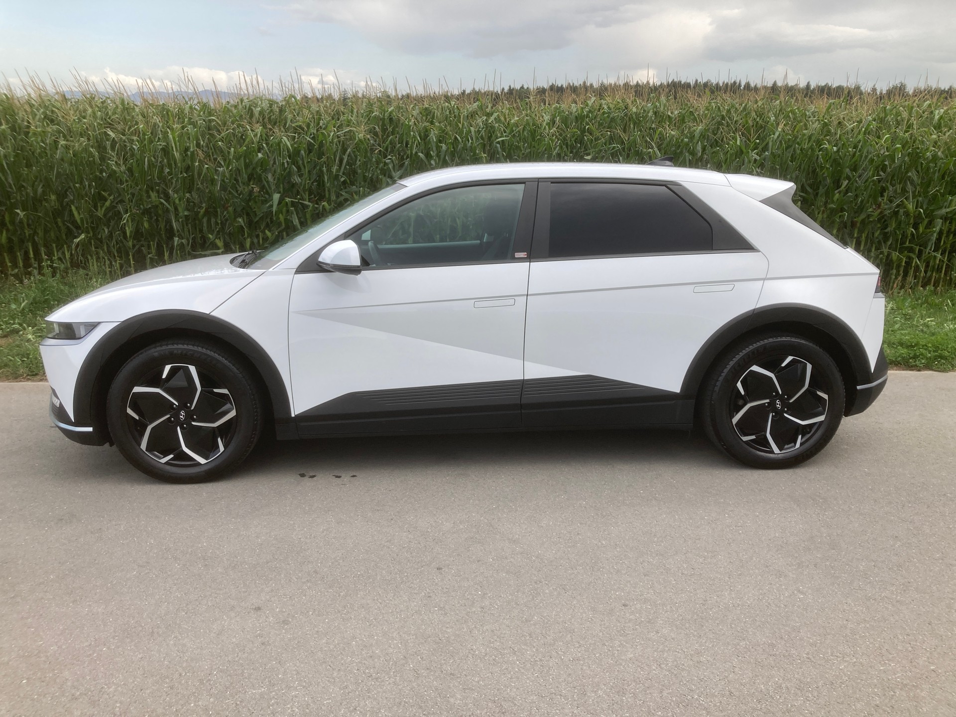 HYUNDAI Ioniq 5 77kWh Origo 4WD mit Anhängerkupplung-image-4