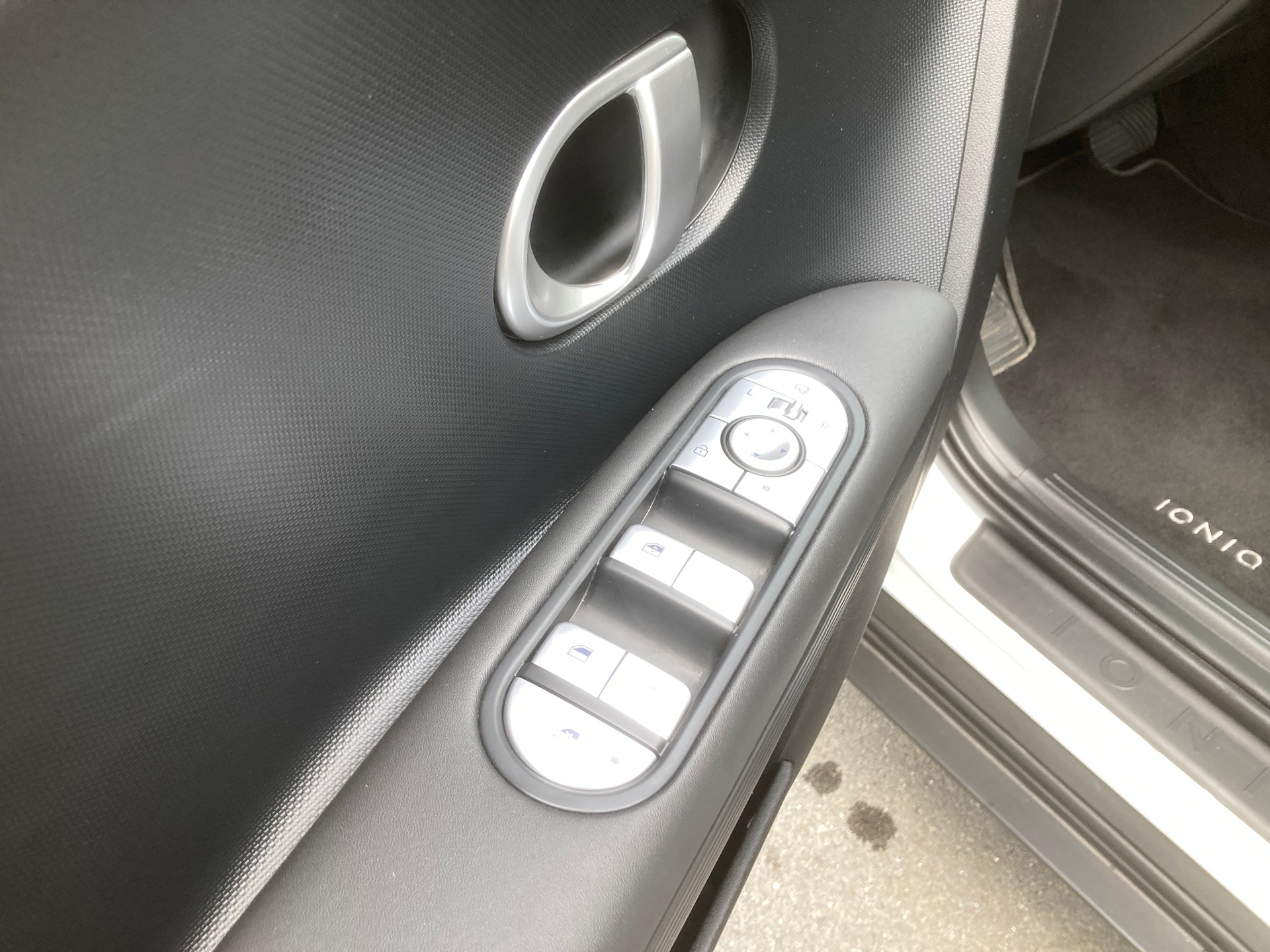 HYUNDAI Ioniq 5 77kWh Origo 4WD mit Anhängerkupplung-image-9