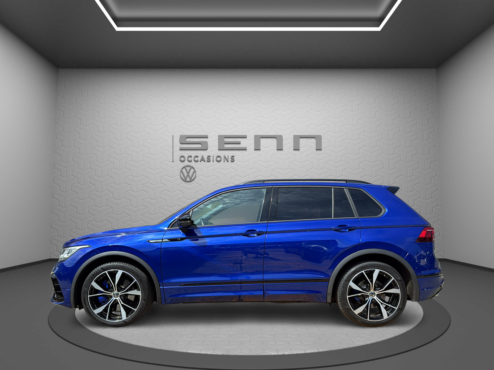 VW Tiguan 2.0TSI R 4Motion DSG-image-2