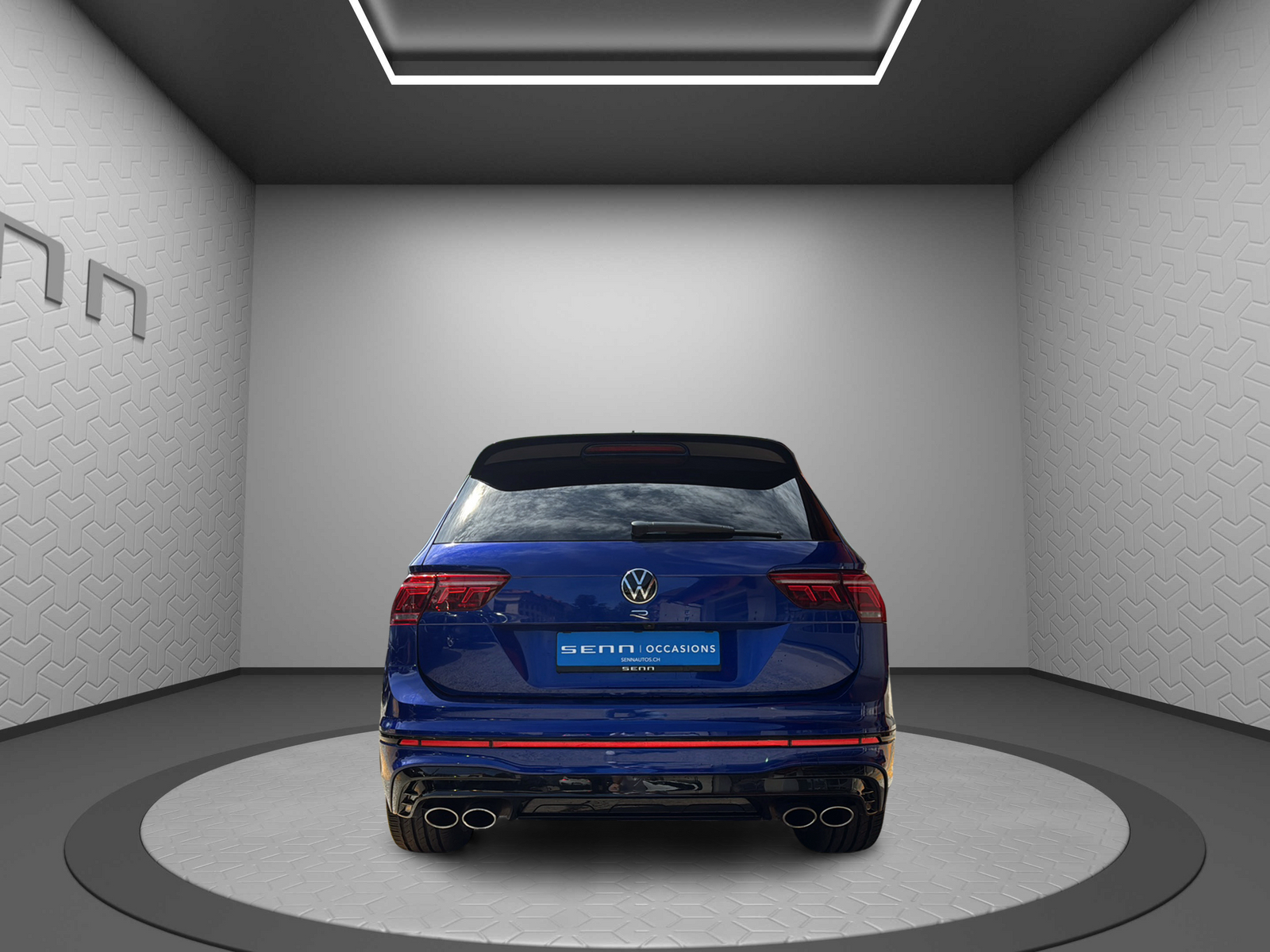 VW Tiguan 2.0TSI R 4Motion DSG-image-4