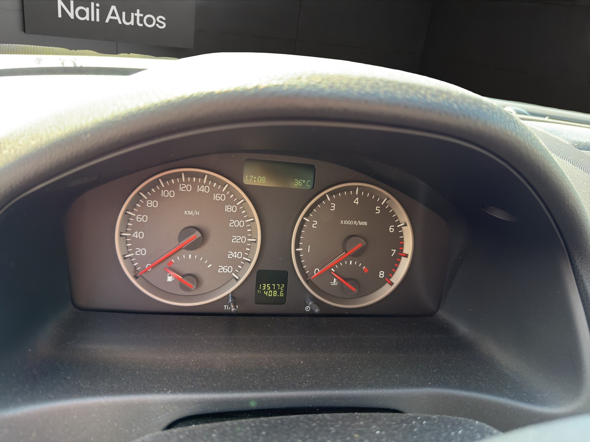 VOLVO V50 T5 AWD Momentum-image-9