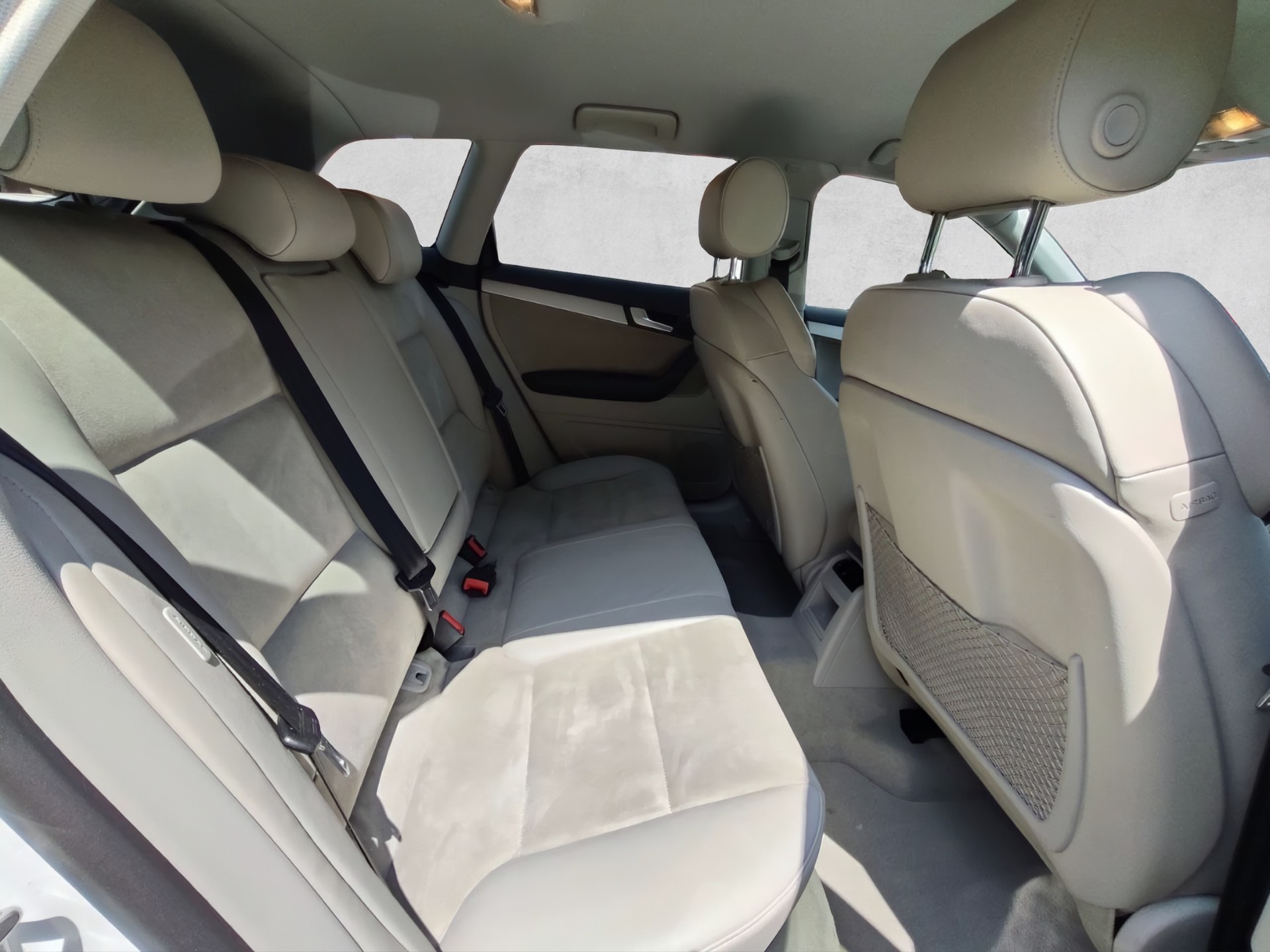 AUDI A3 Sportback 2.0 TDI Ambition S-tronic-image-11